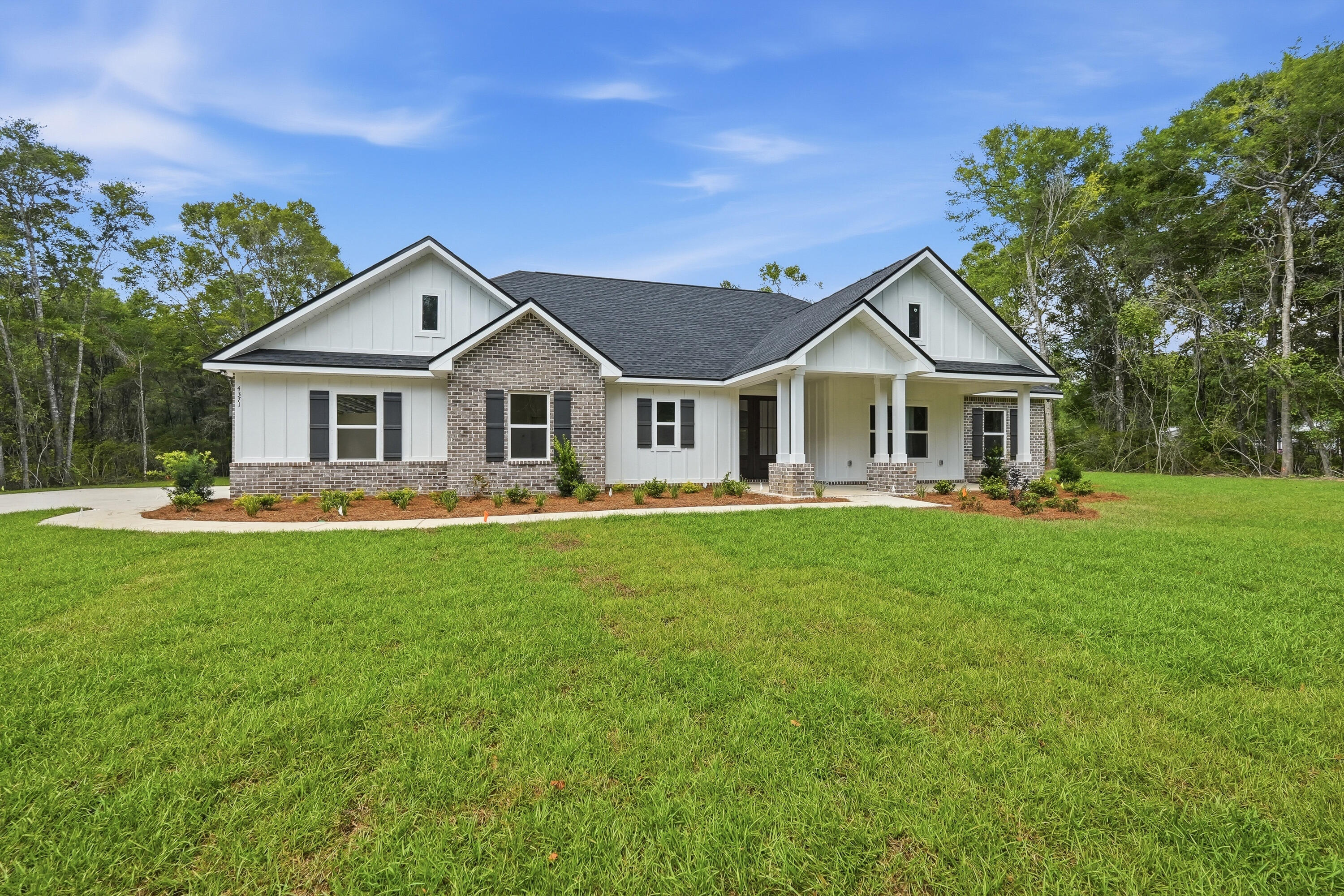 4371 Cooper Lane Holt FL 32564