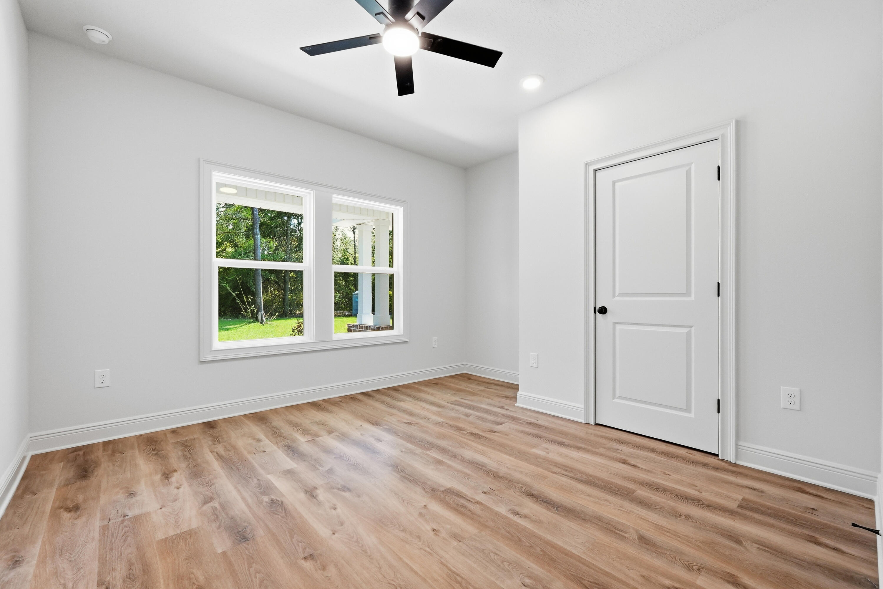 4371 Cooper Lane Holt FL 32564