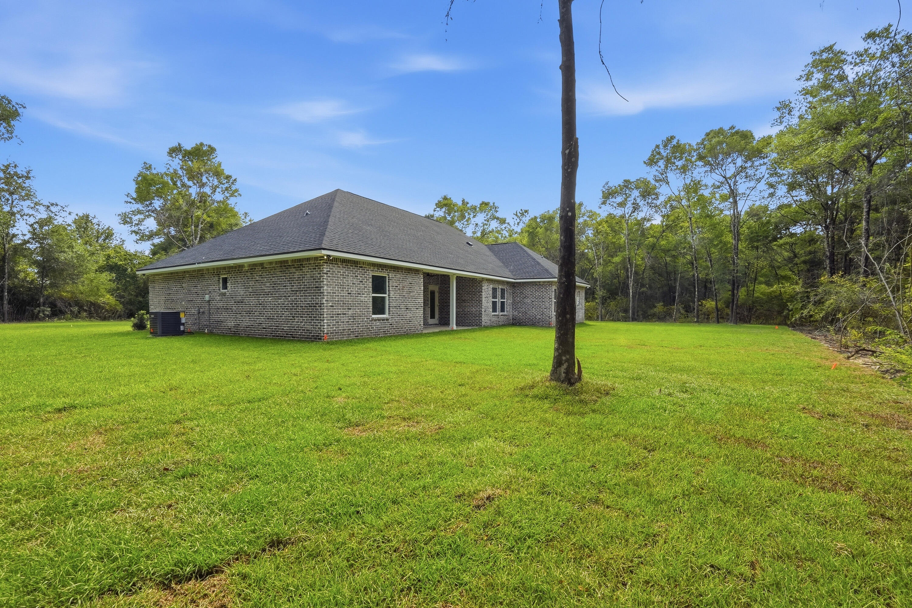 4371 Cooper Lane Holt FL 32564