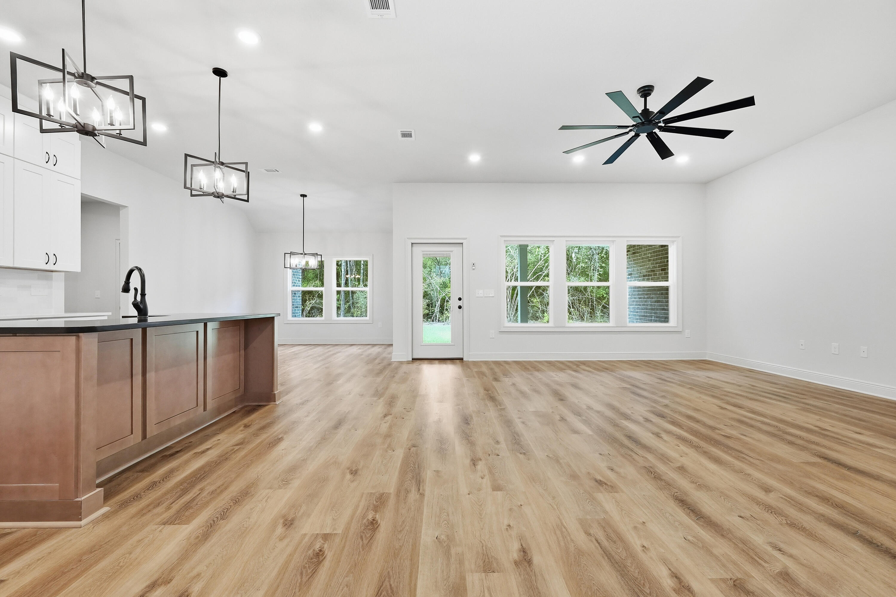 4371 Cooper Lane Holt FL 32564