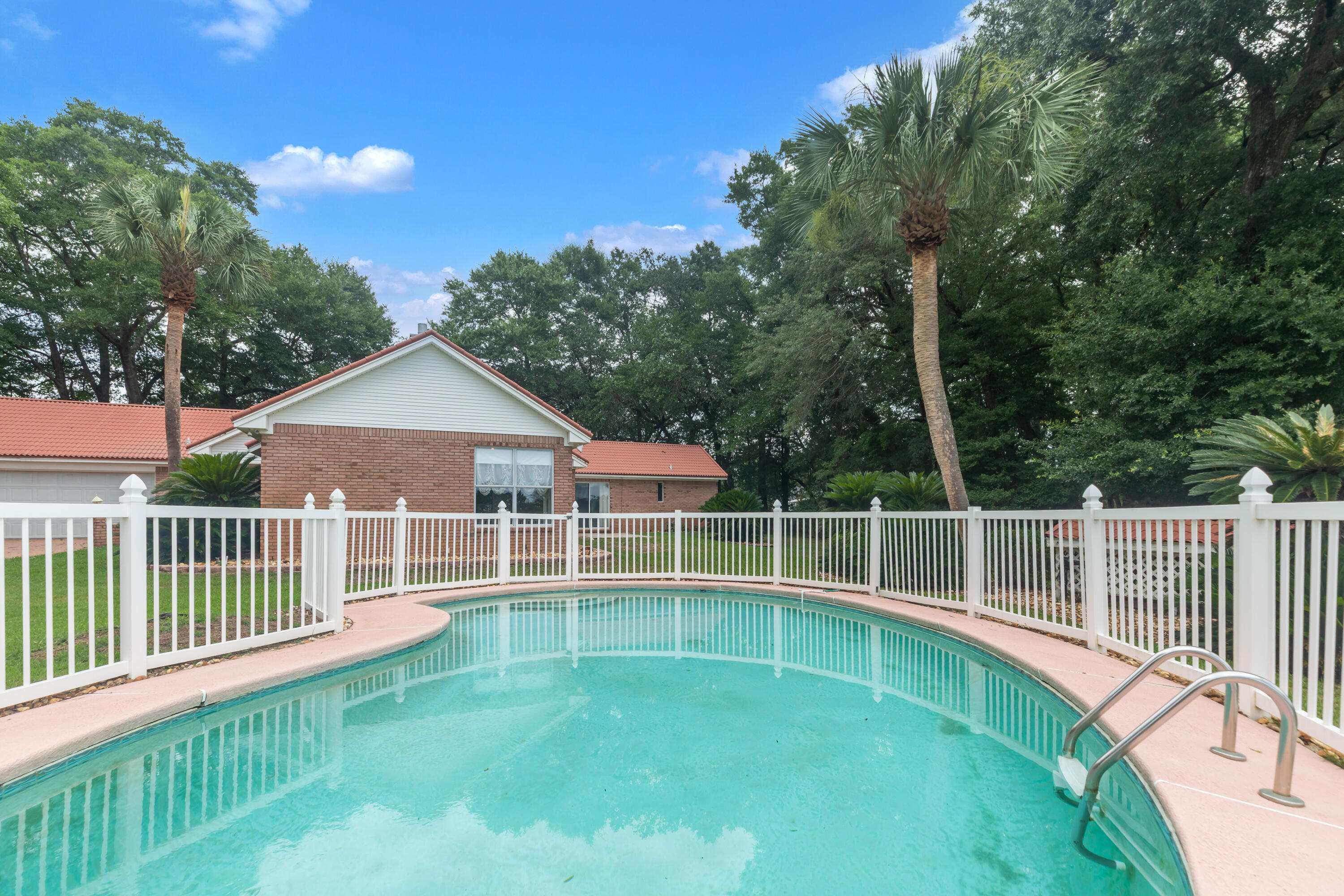 2765 Savannah Lane Crestview FL 32539