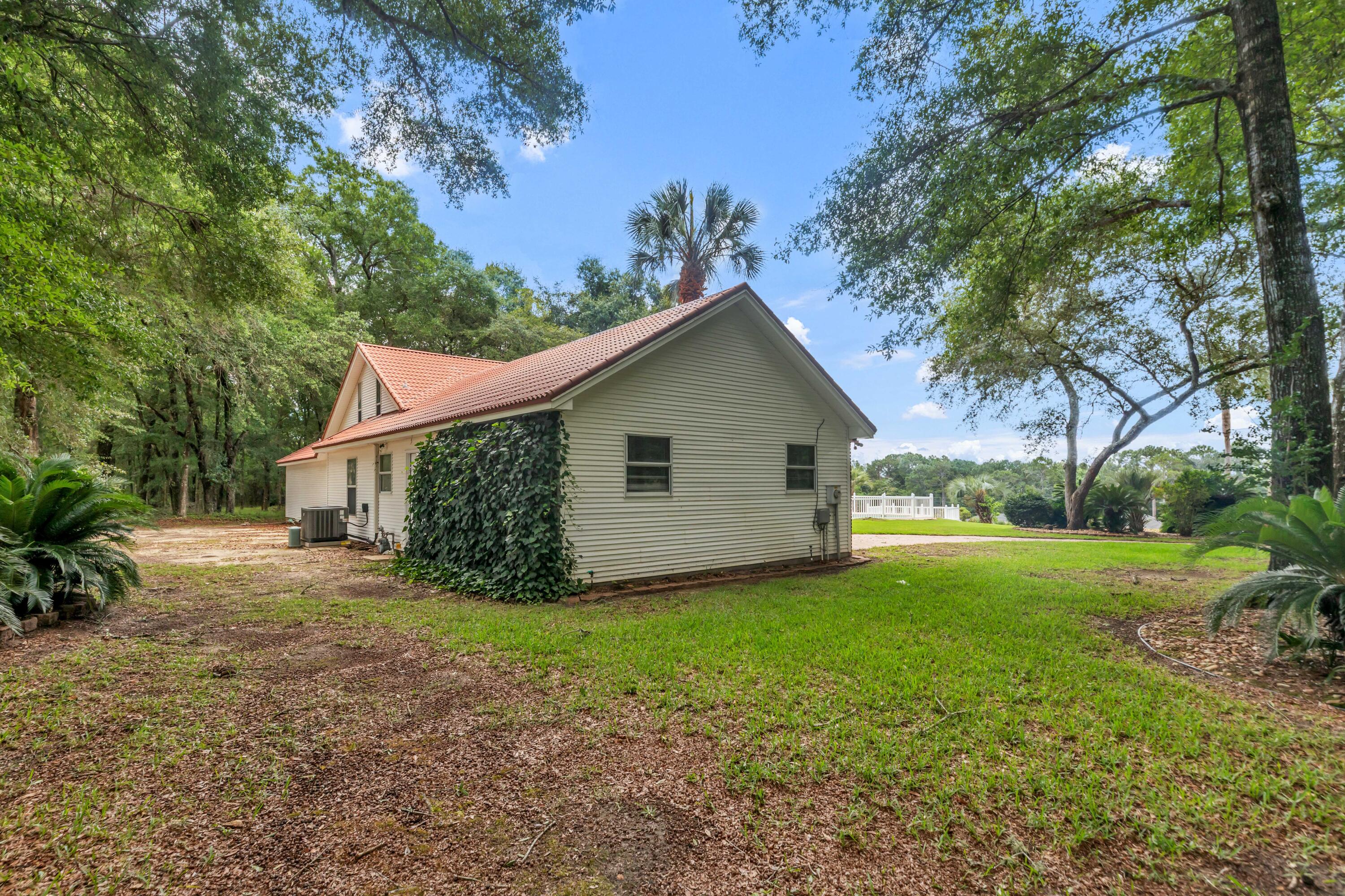 2765 Savannah Lane Crestview FL 32539