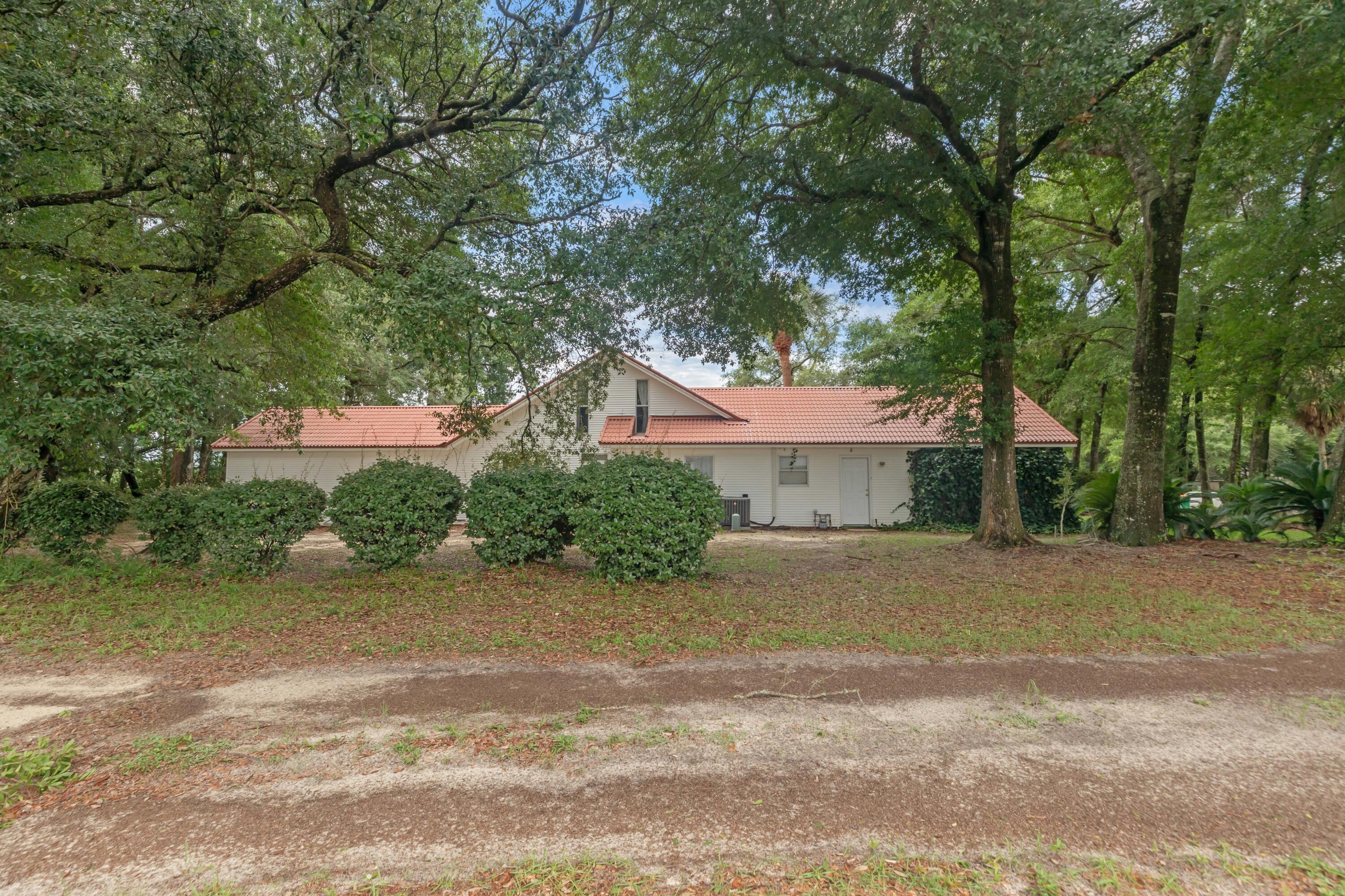 2765 Savannah Lane Crestview FL 32539