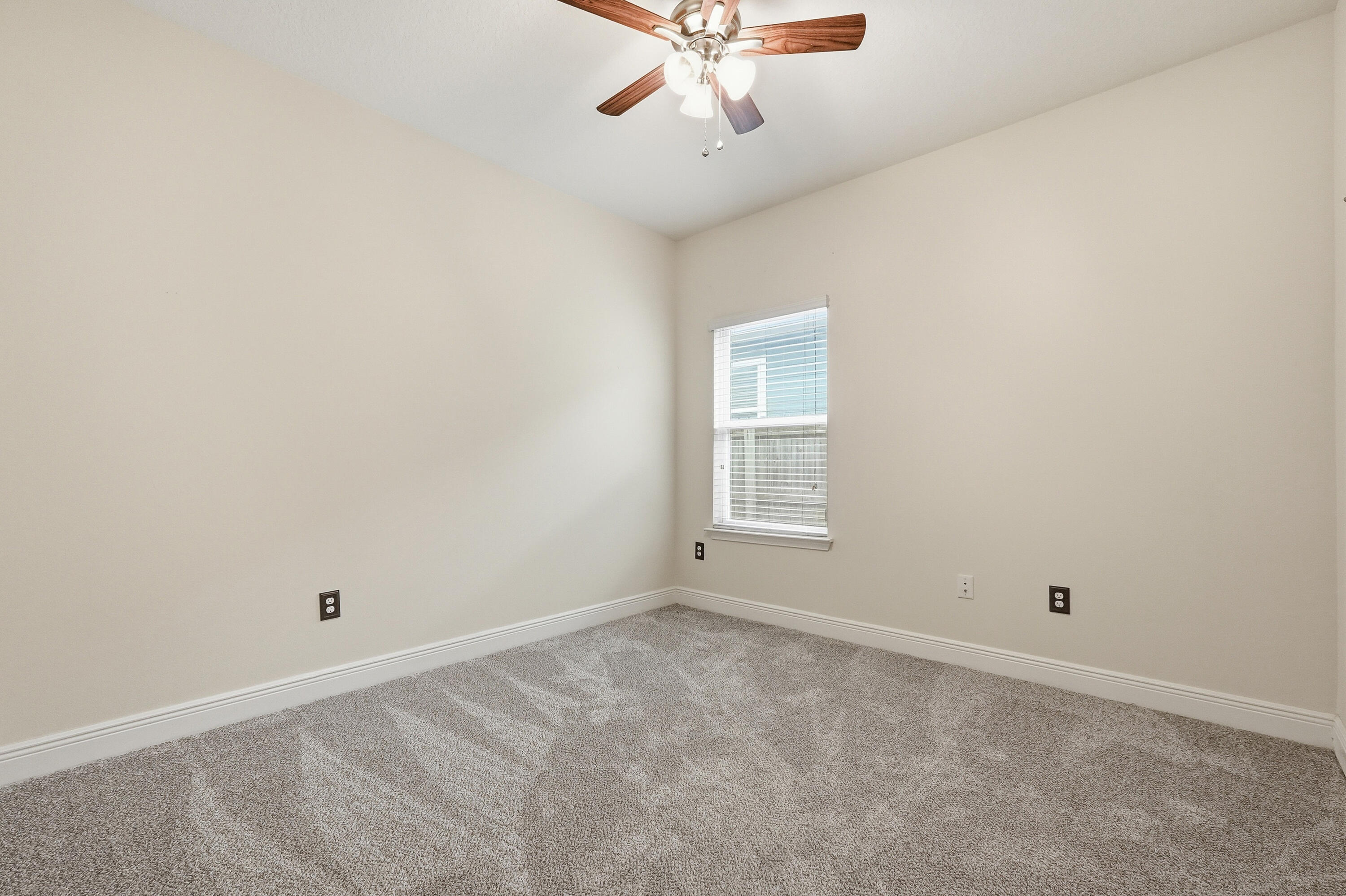 292 S Marsh Landing Freeport FL 32439
