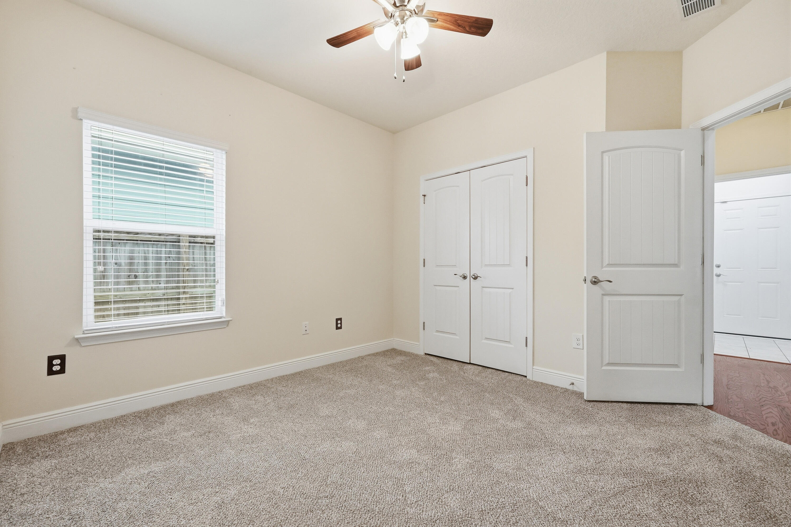 292 S Marsh Landing Freeport FL 32439