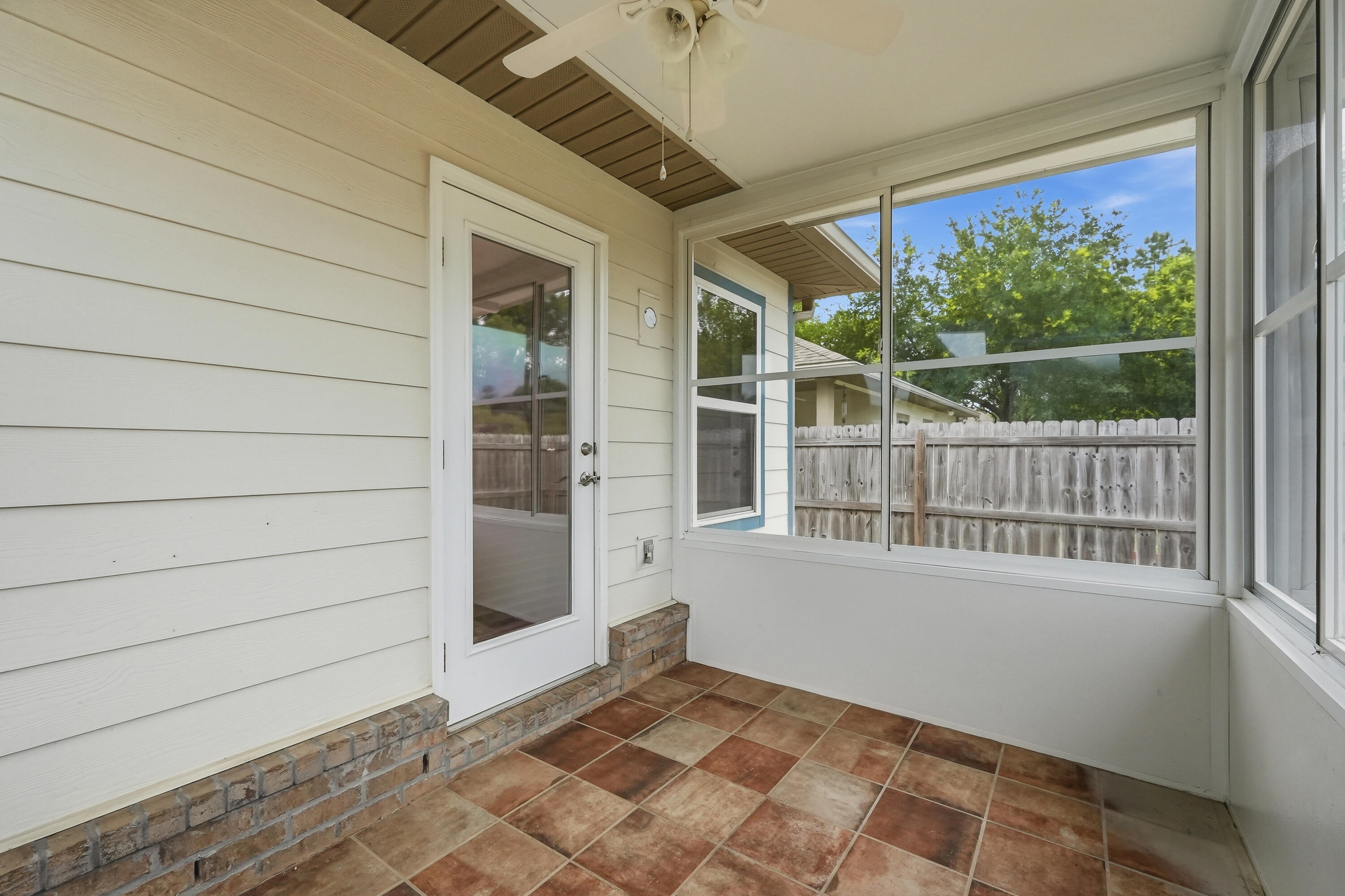 292 S Marsh Landing Freeport FL 32439
