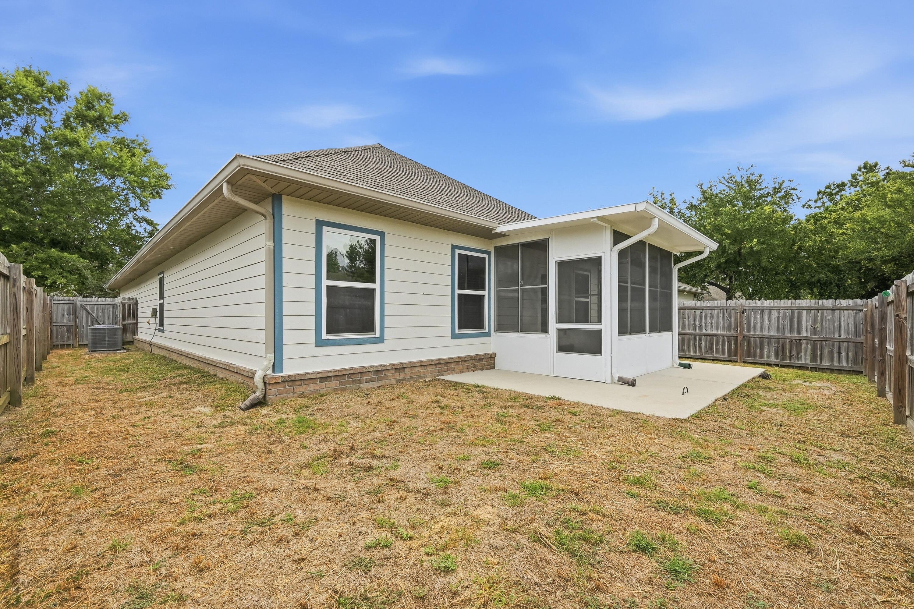 292 S Marsh Landing Freeport FL 32439