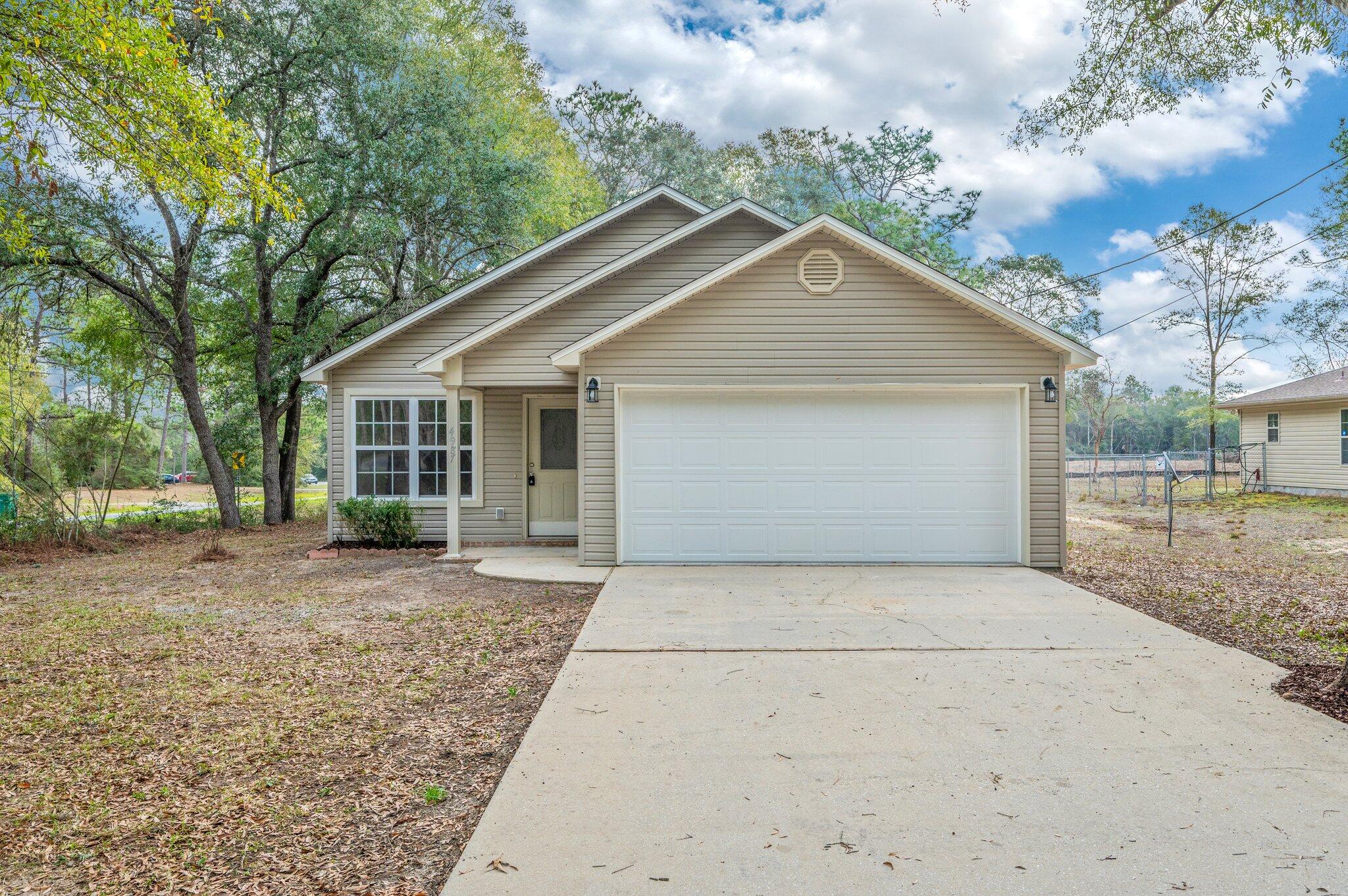 4987 Dipolo Street Crestview FL 32539