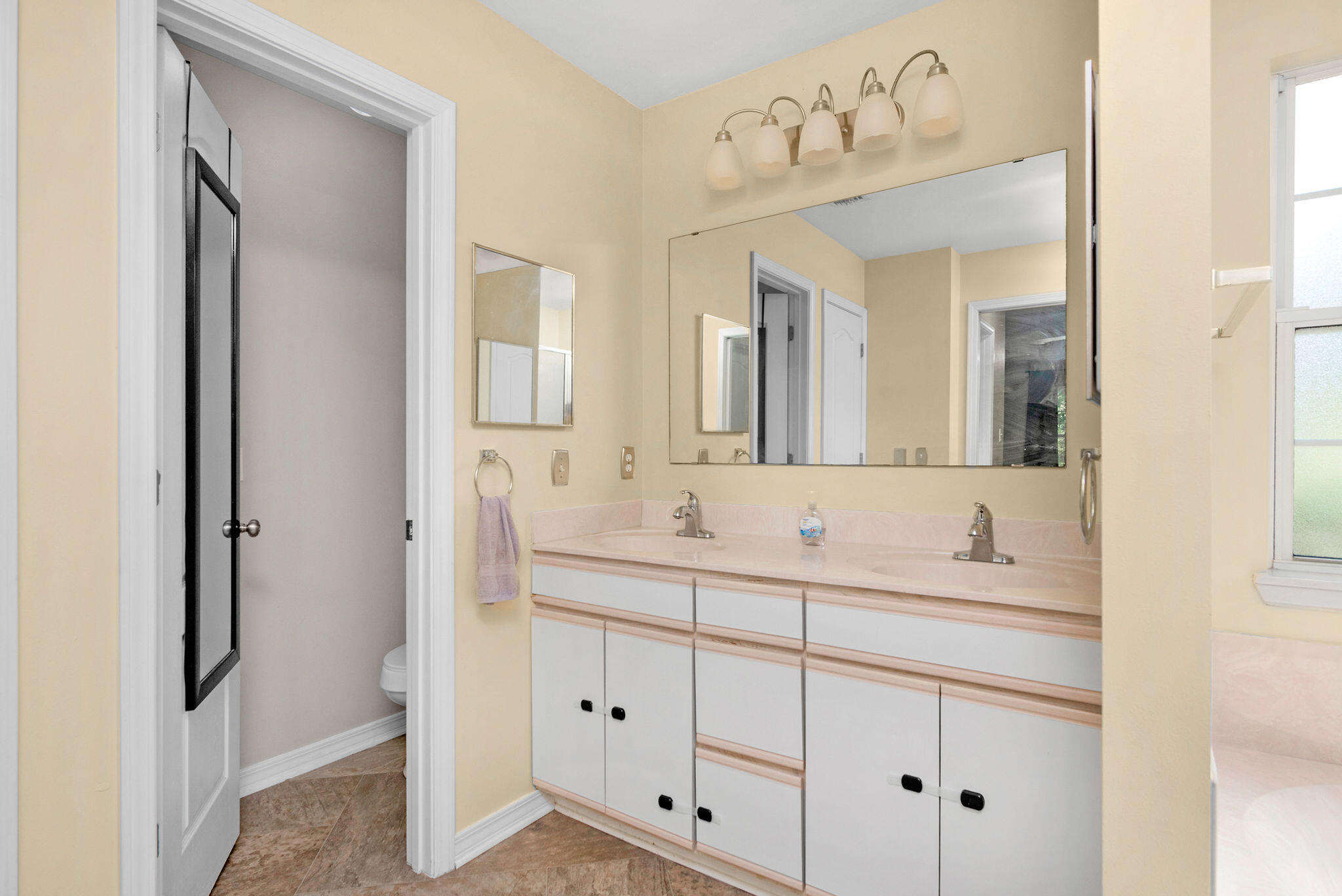 6689 Bryant Street Navarre FL 32566