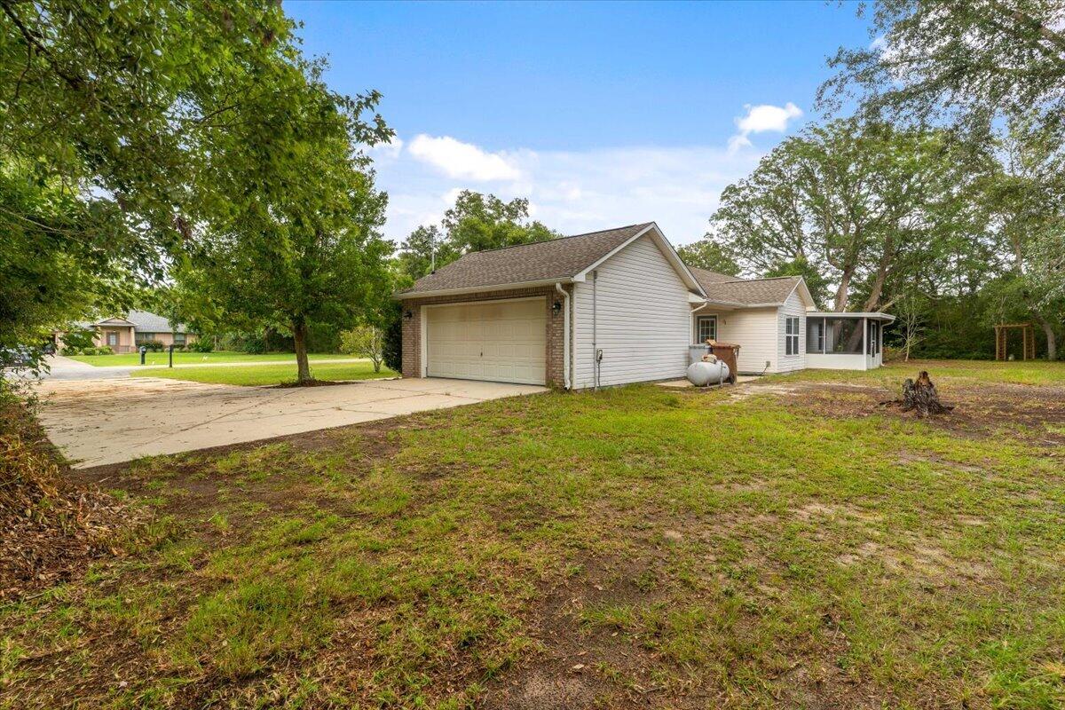 6689 Bryant Street Navarre FL 32566
