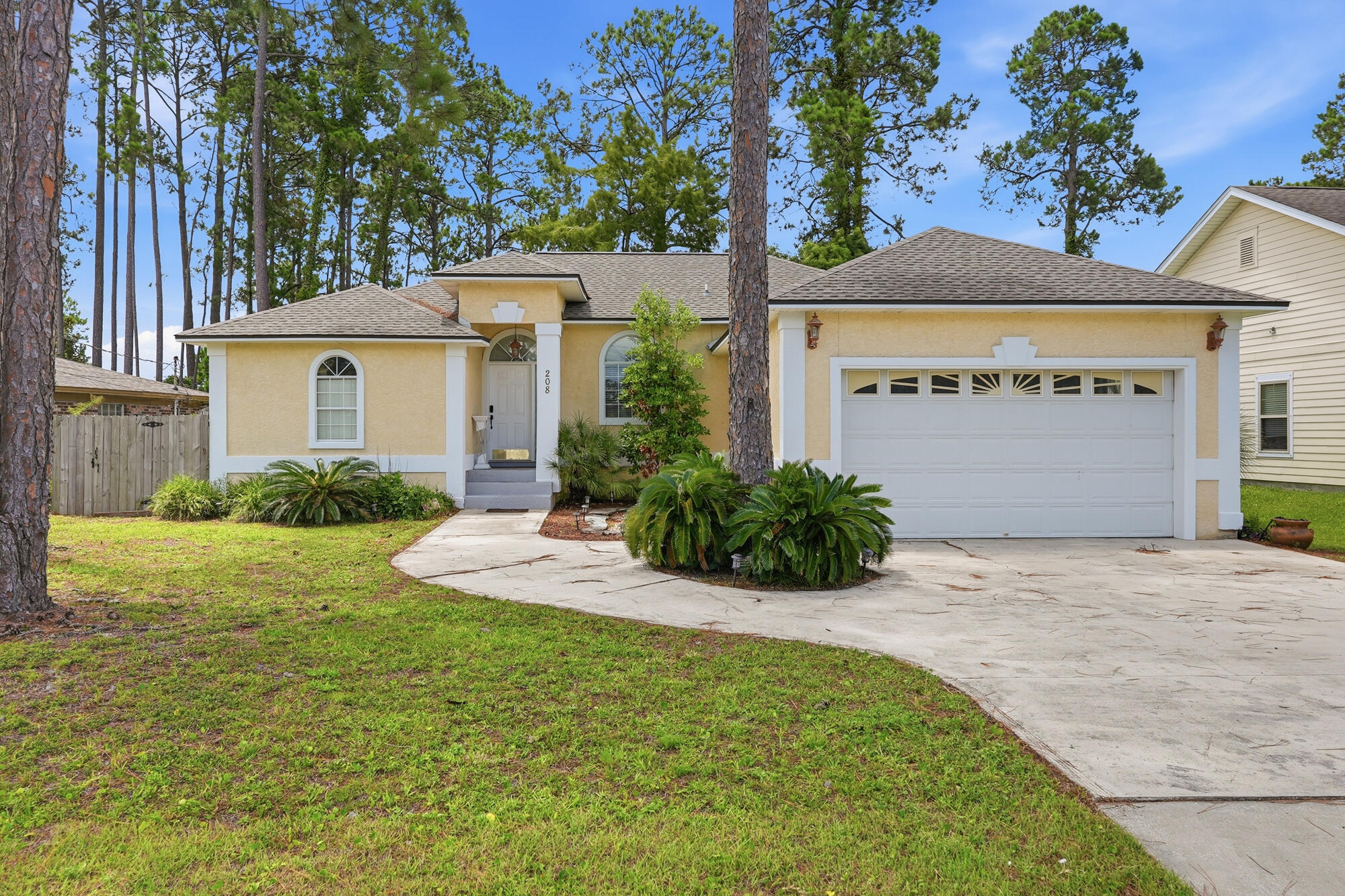 208 Palm Circle Panama City Beach FL 32413