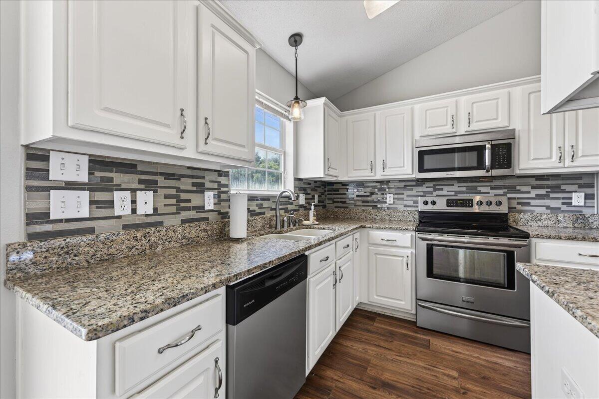 1945 Shadow Lake Drive Gulf Breeze FL 32563