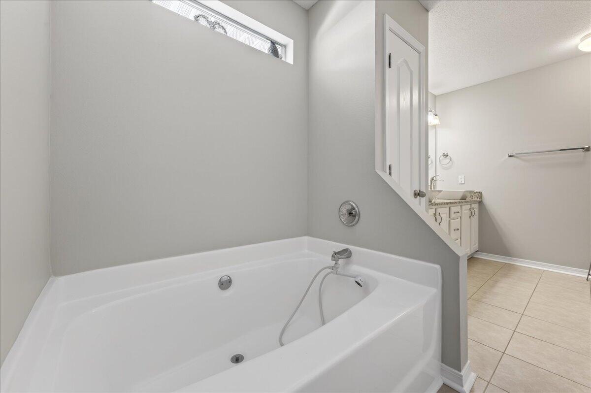 1945 Shadow Lake Drive Gulf Breeze FL 32563