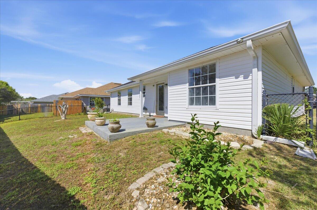 1945 Shadow Lake Drive Gulf Breeze FL 32563