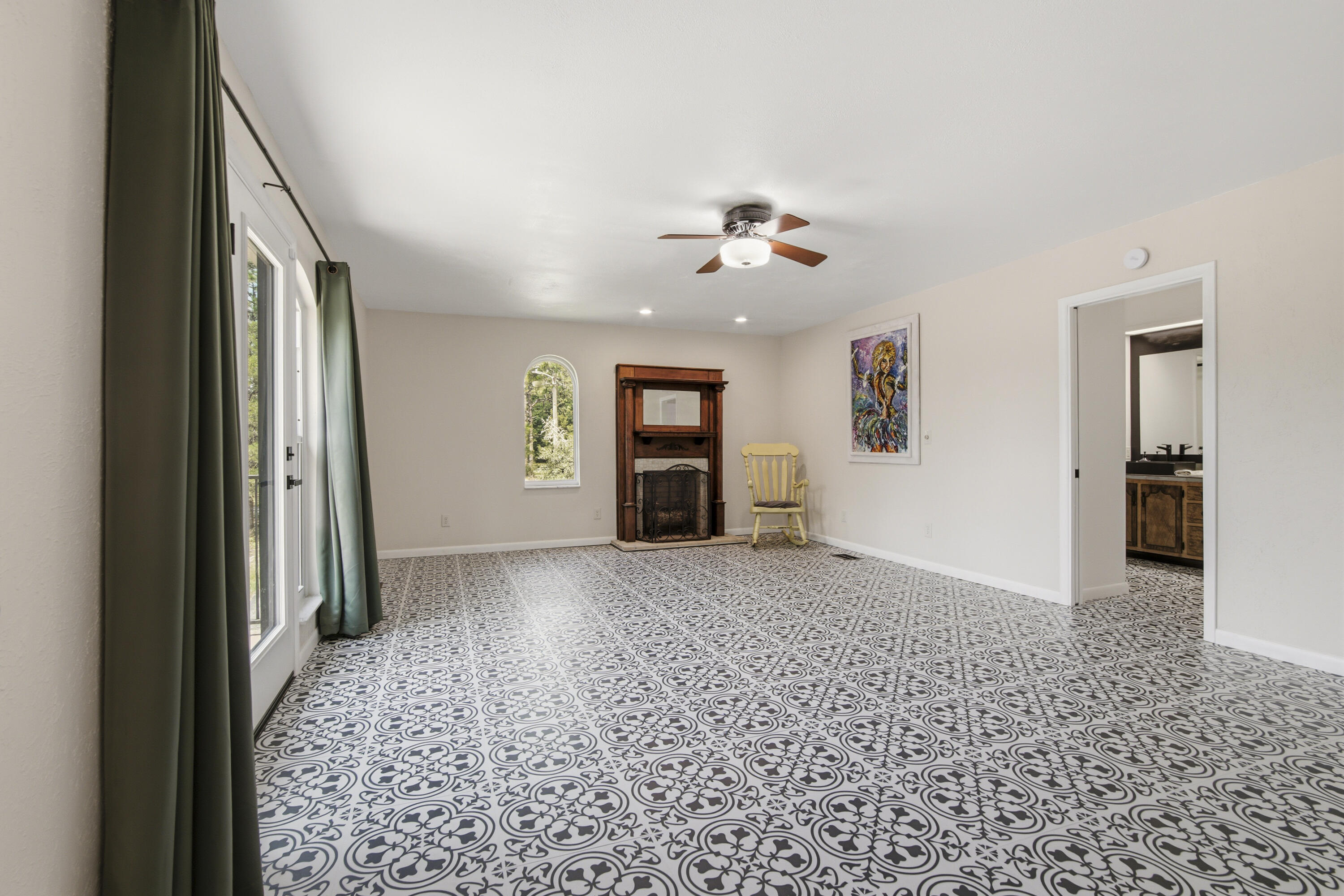 4594 State Highway 83 Highway Defuniak Springs FL 32433
