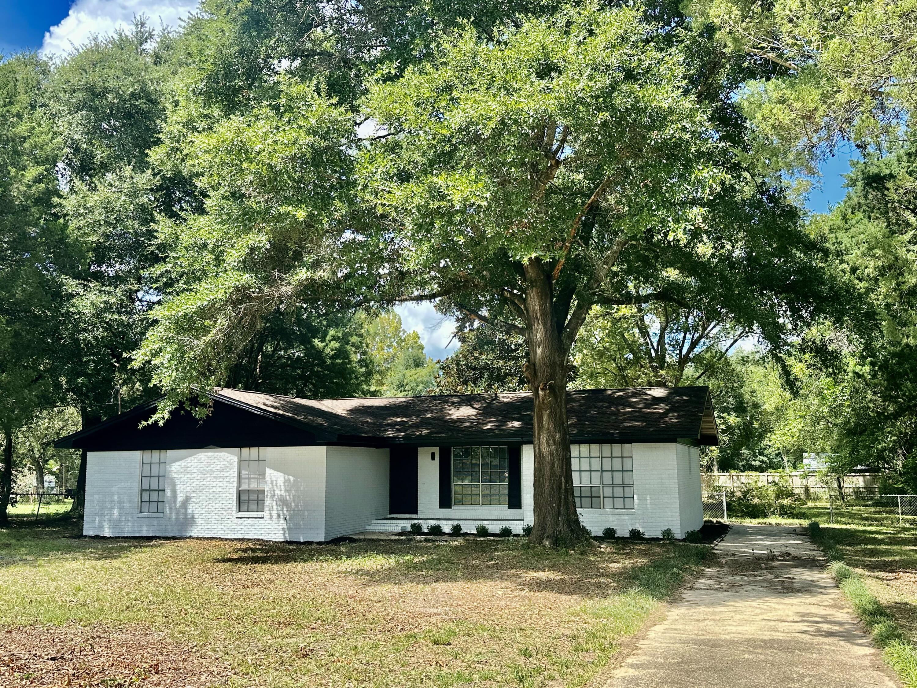 3025 Stillwell Boulevard Crestview FL 32539