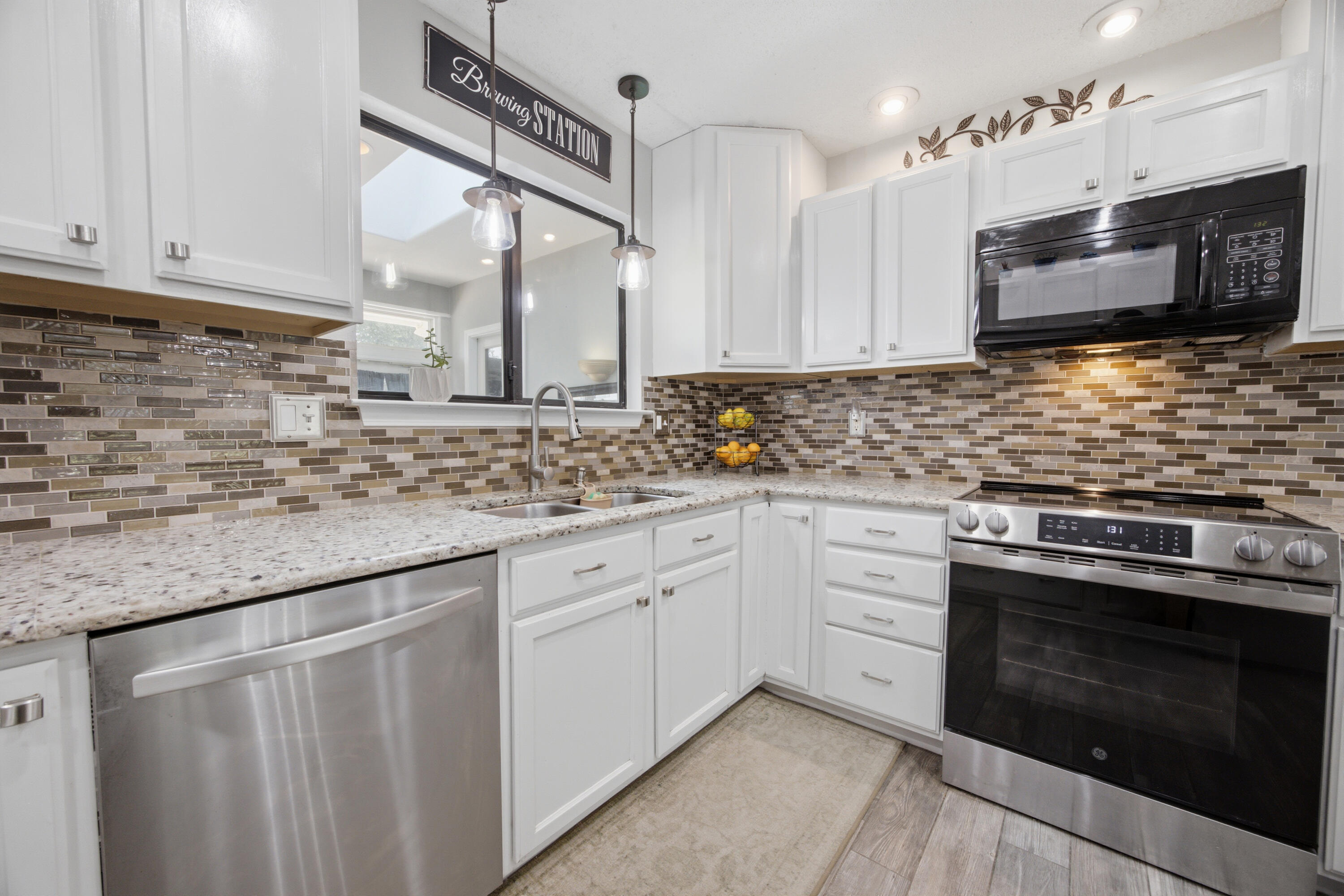 406 Greenwood Way Niceville FL 32578