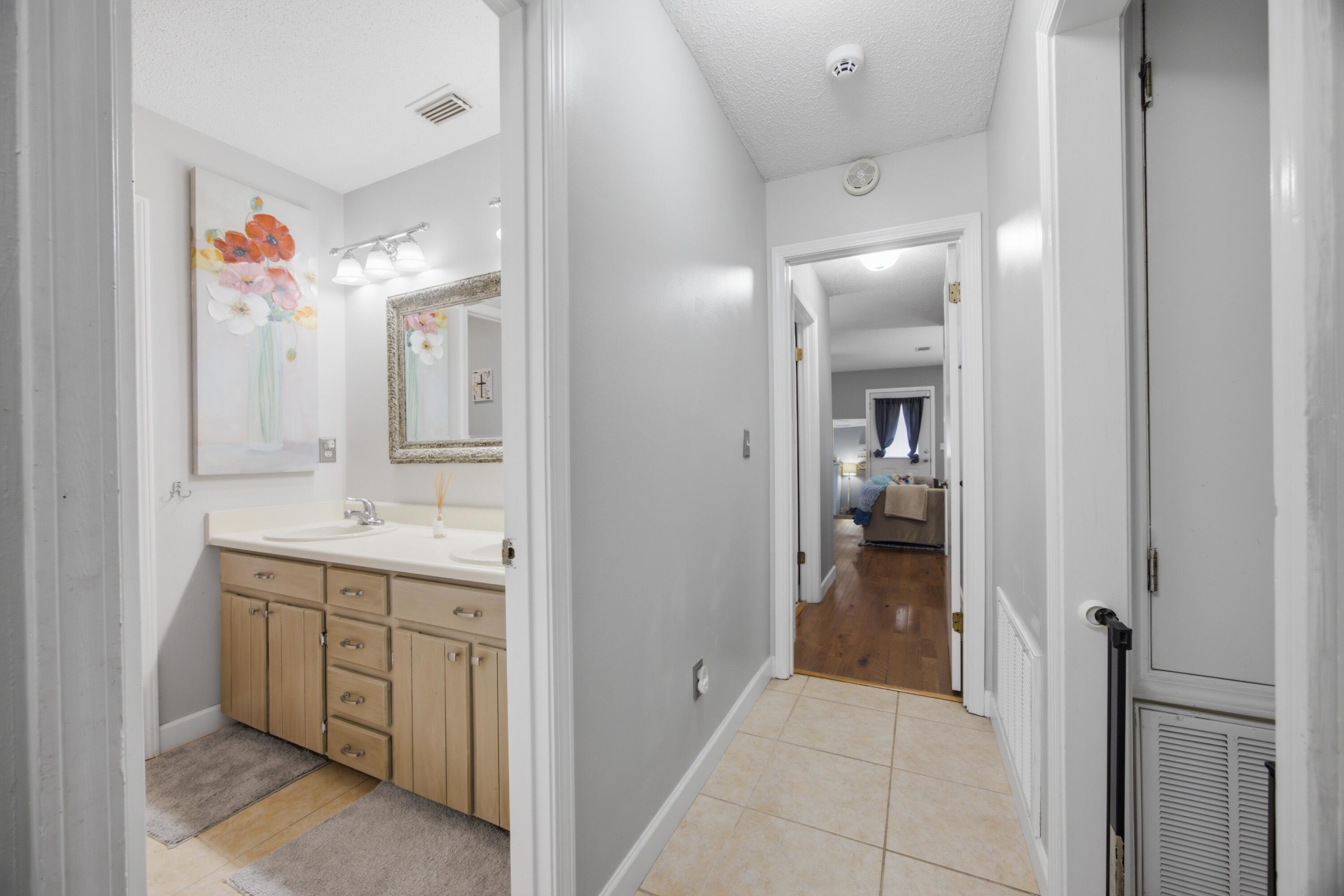 406 Greenwood Way Niceville FL 32578