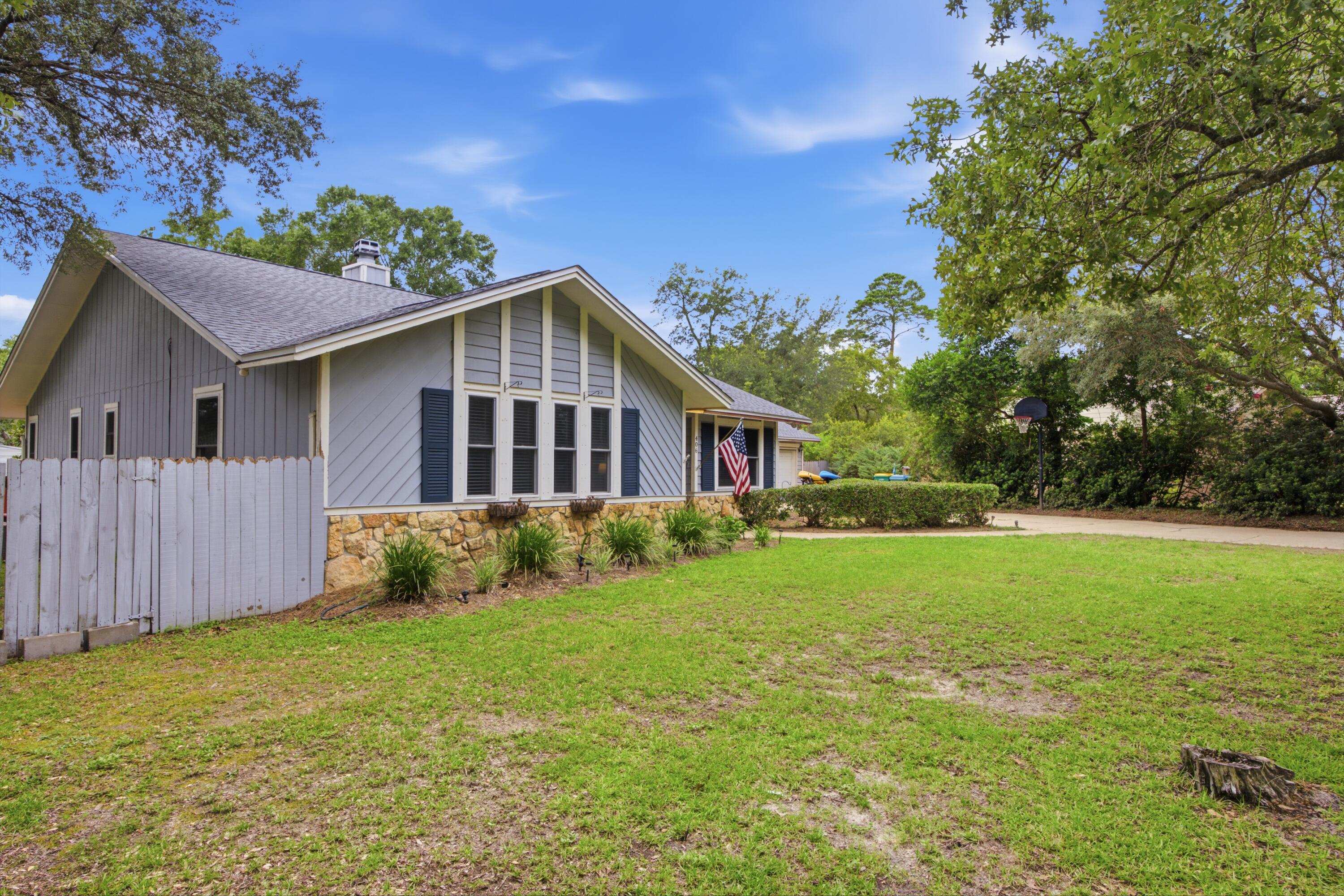 406 Greenwood Way Niceville FL 32578