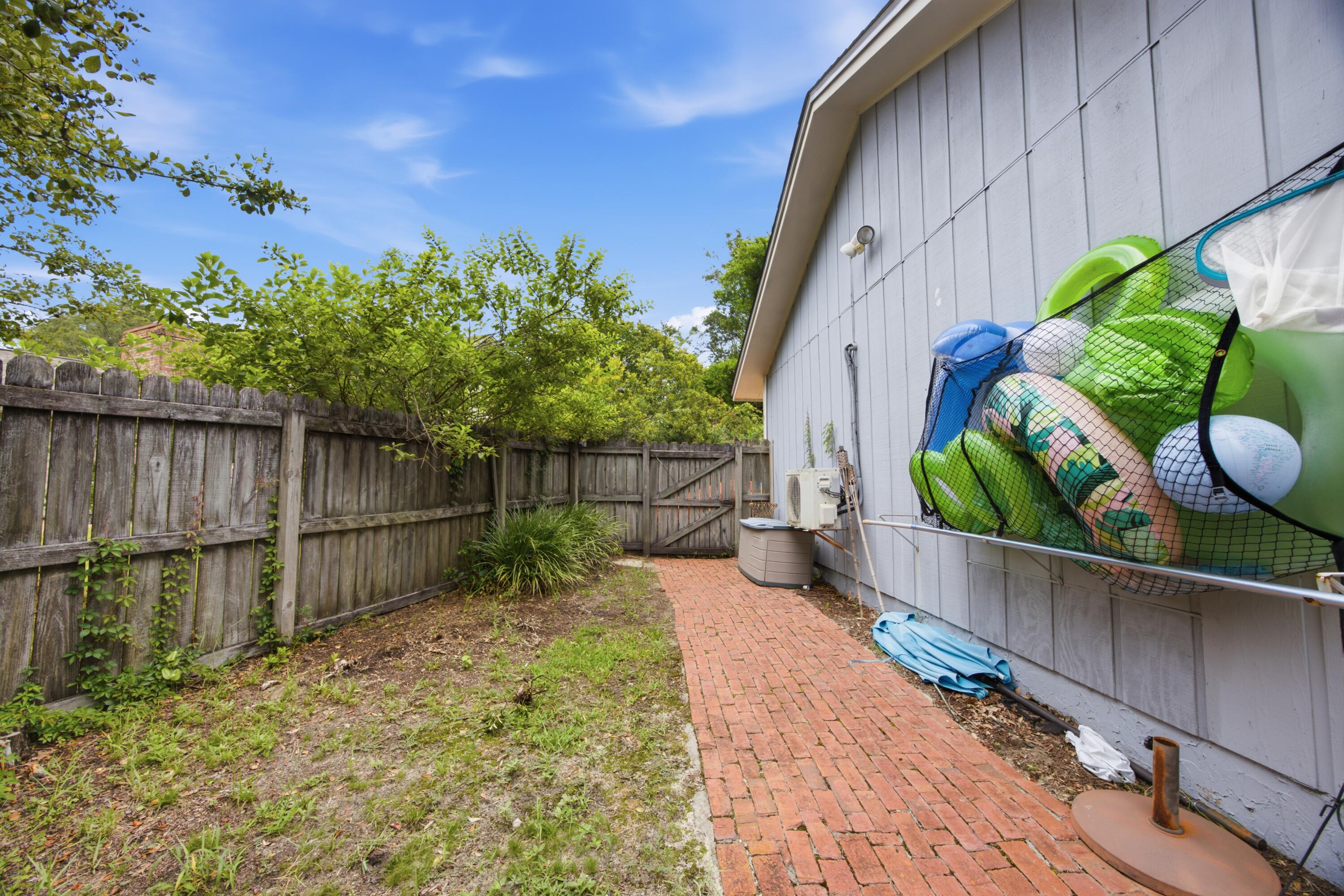 406 Greenwood Way Niceville FL 32578