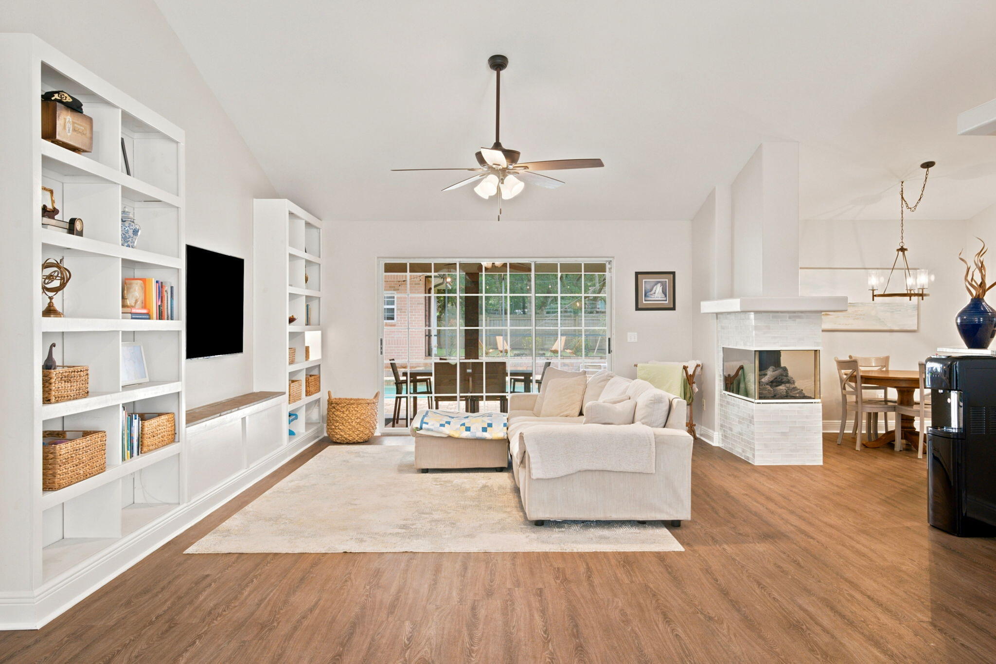 3144 Calle De Cortez Navarre FL 32566