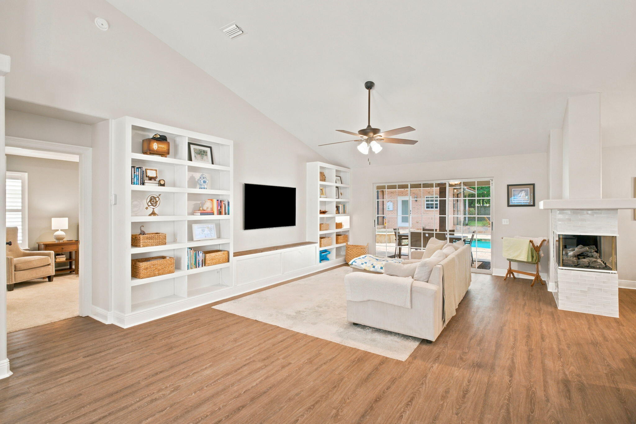 3144 Calle De Cortez Navarre FL 32566