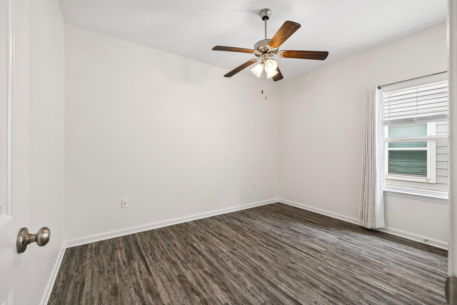 48 Sarona Street Freeport FL 32439