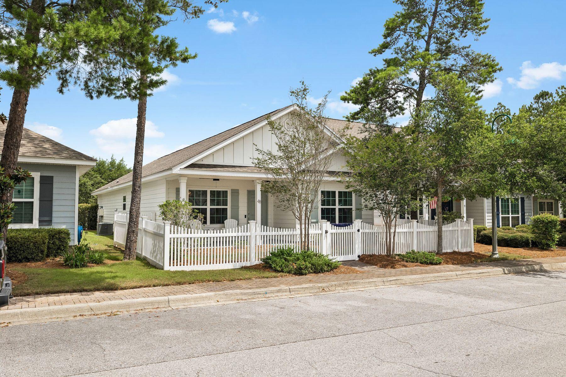 48 Sarona Street Freeport FL 32439