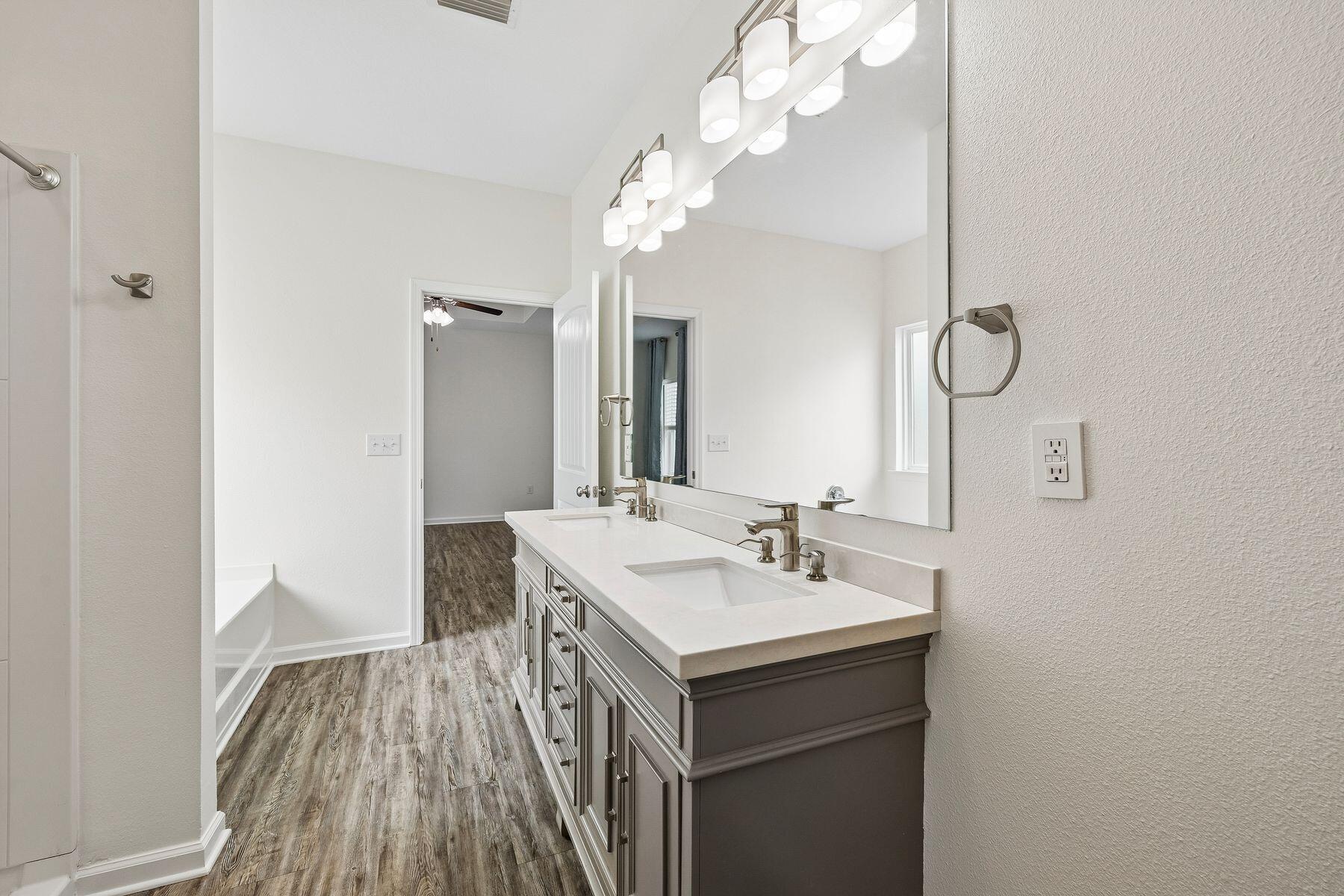 48 Sarona Street Freeport FL 32439