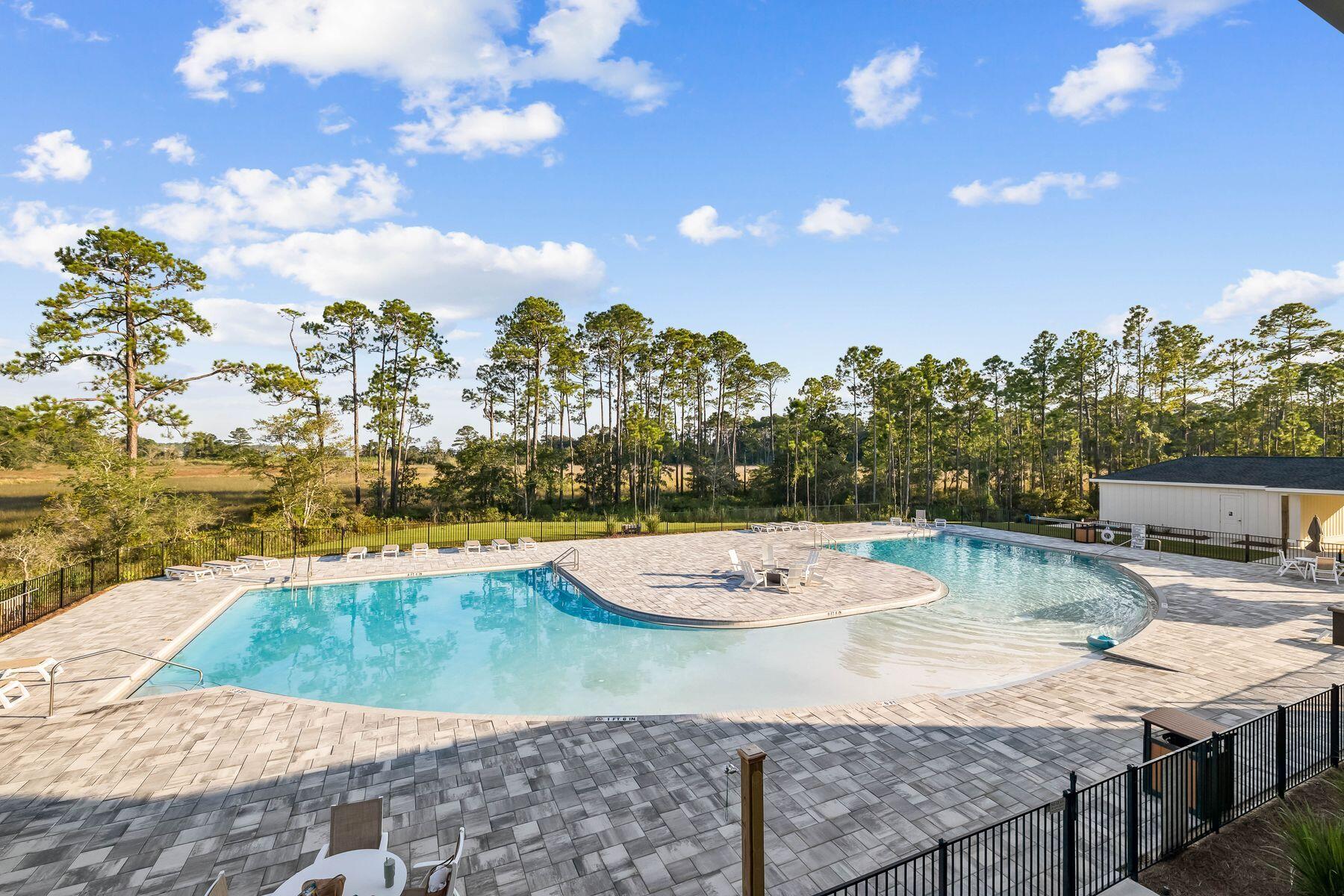48 Sarona Street Freeport FL 32439