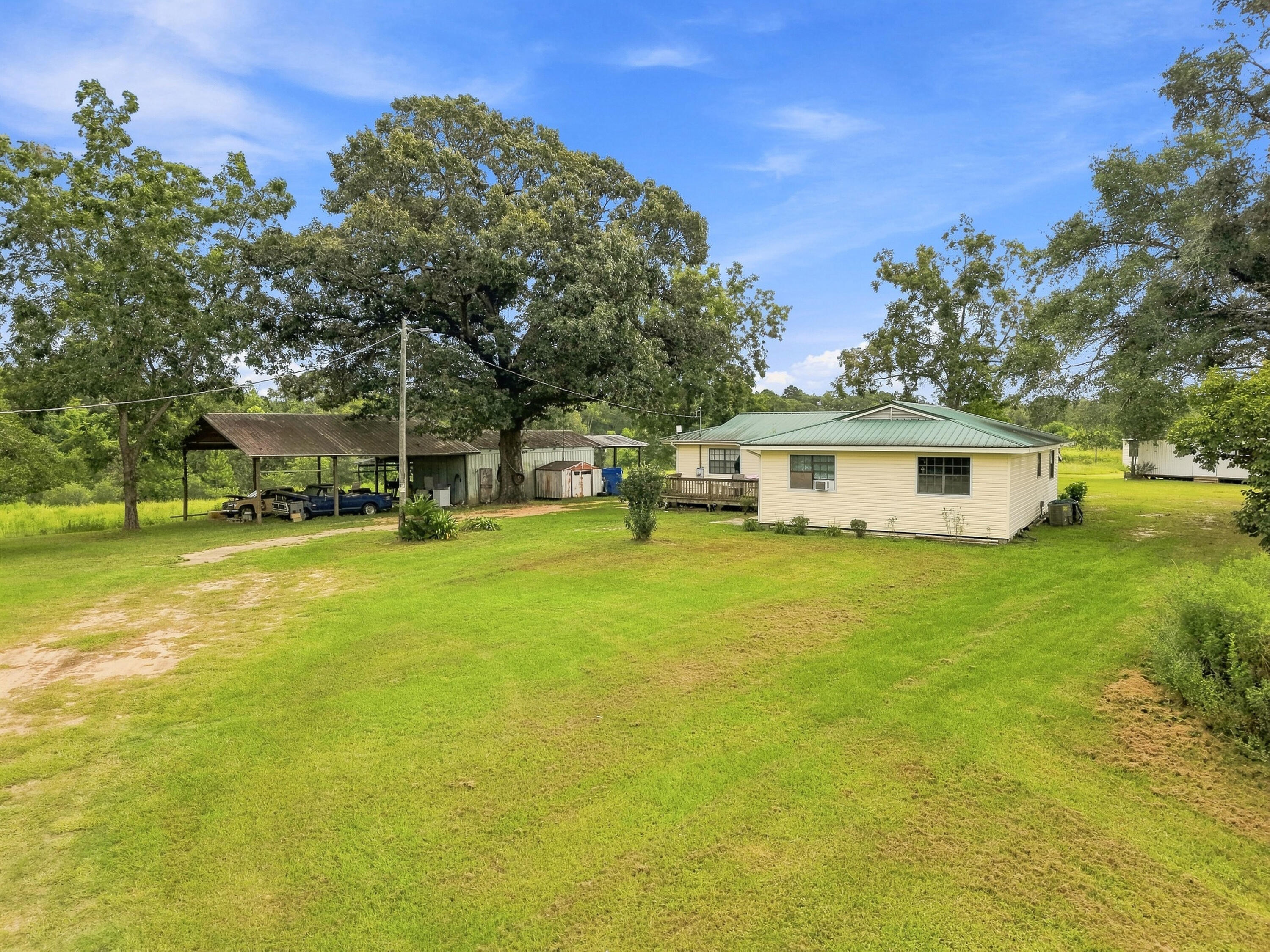 144 Icie Pine Rd Road Westville FL 32464