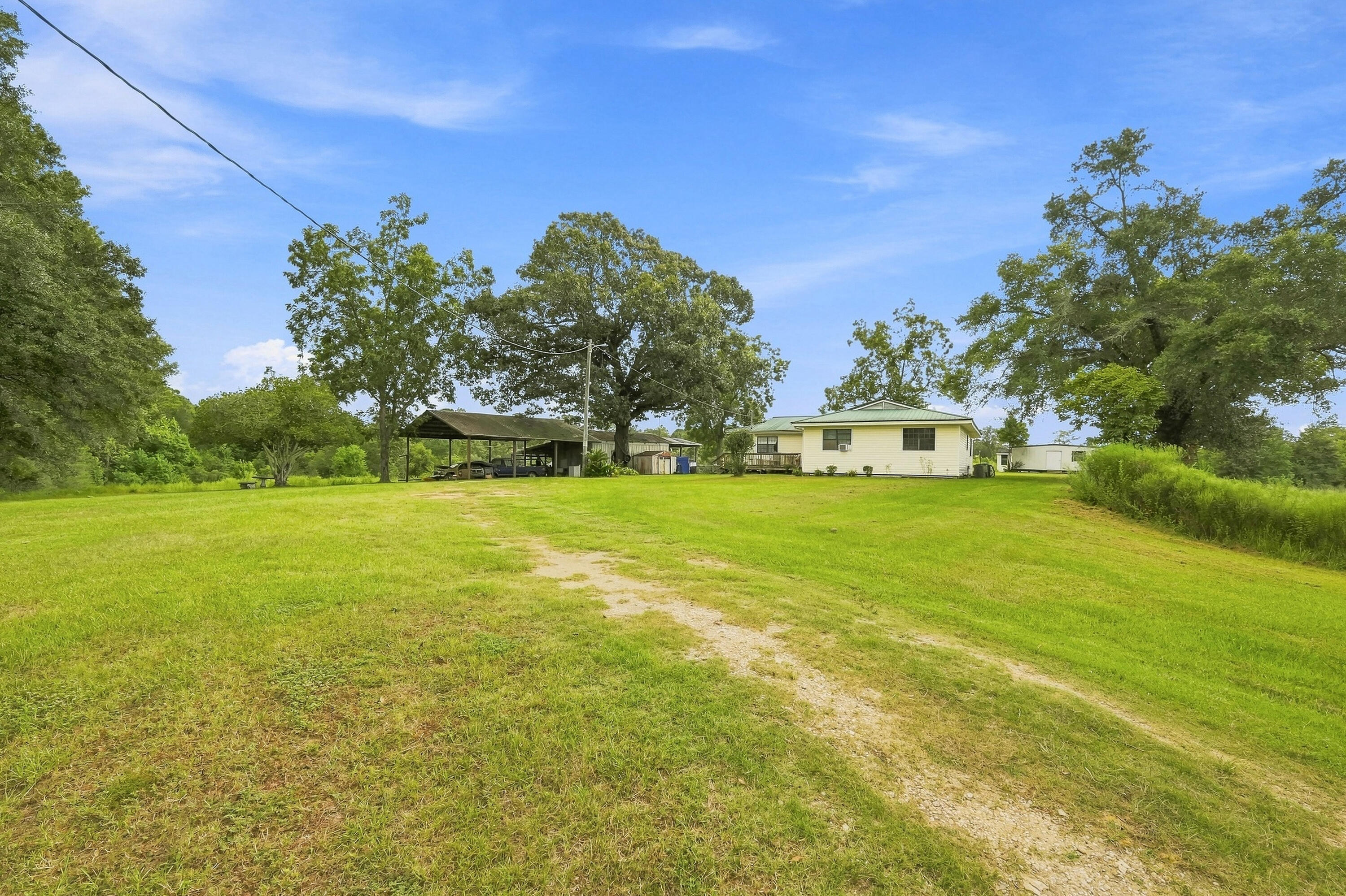 144 Icie Pine Rd Road Westville FL 32464