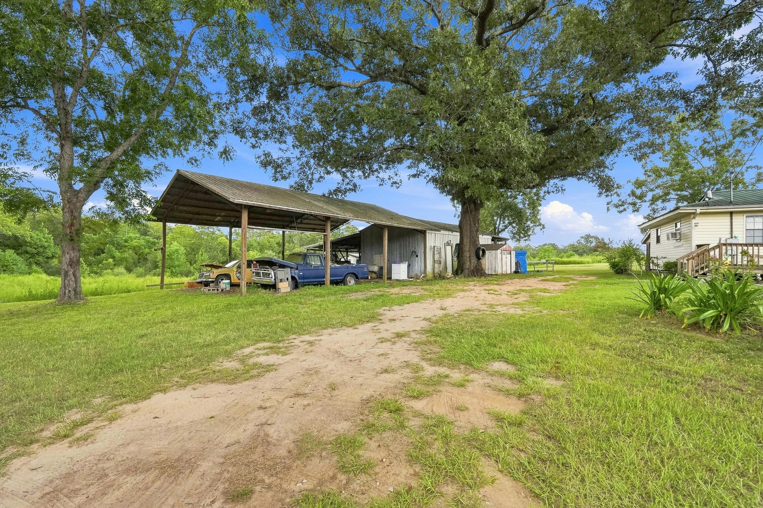 144 Icie Pine Rd Road Westville FL 32464