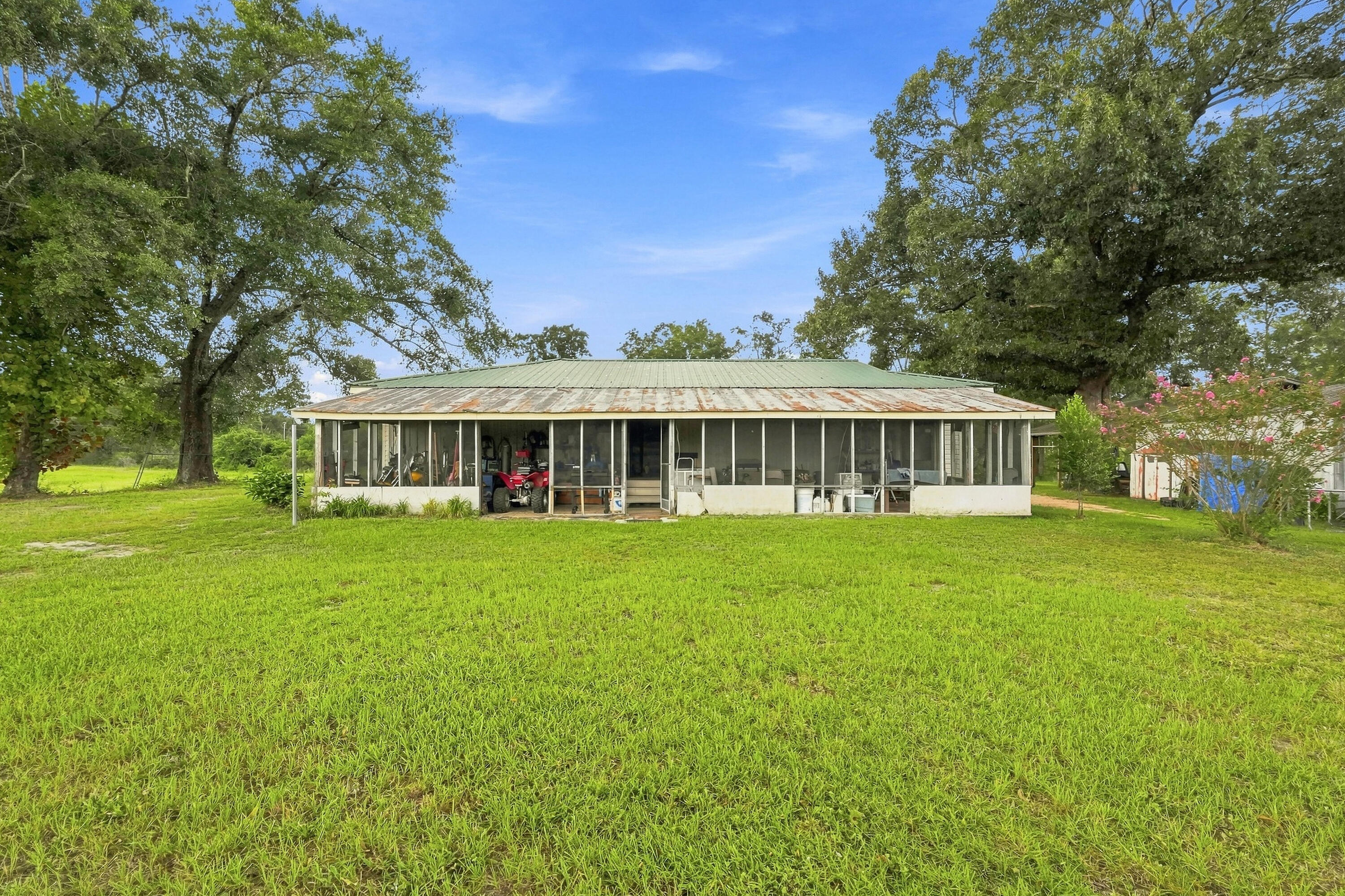 144 Icie Pine Rd Road Westville FL 32464