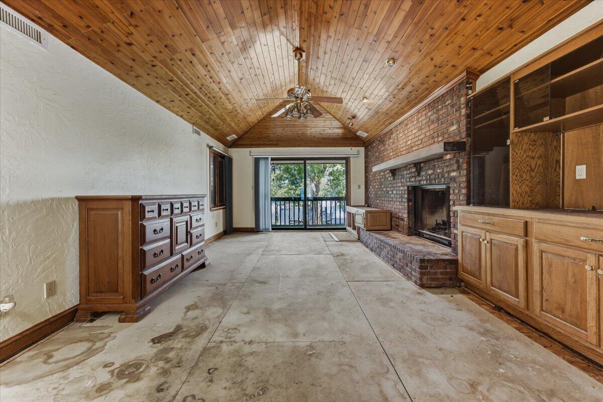 212 White Street Niceville FL 32578