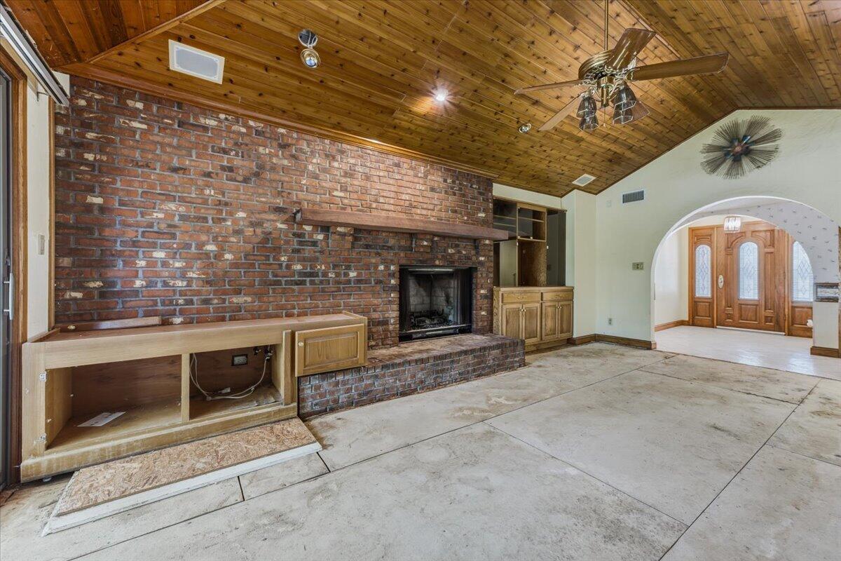 212 White Street Niceville FL 32578