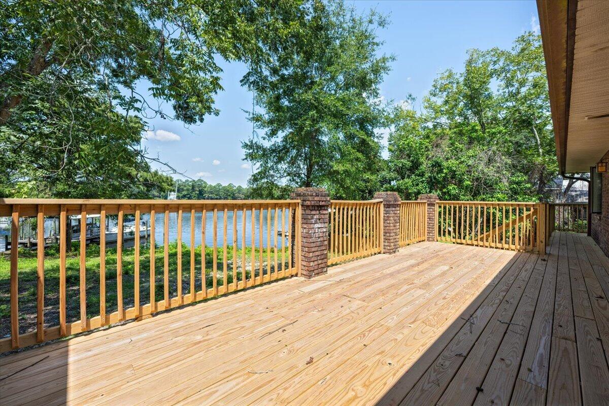 212 White Street Niceville FL 32578