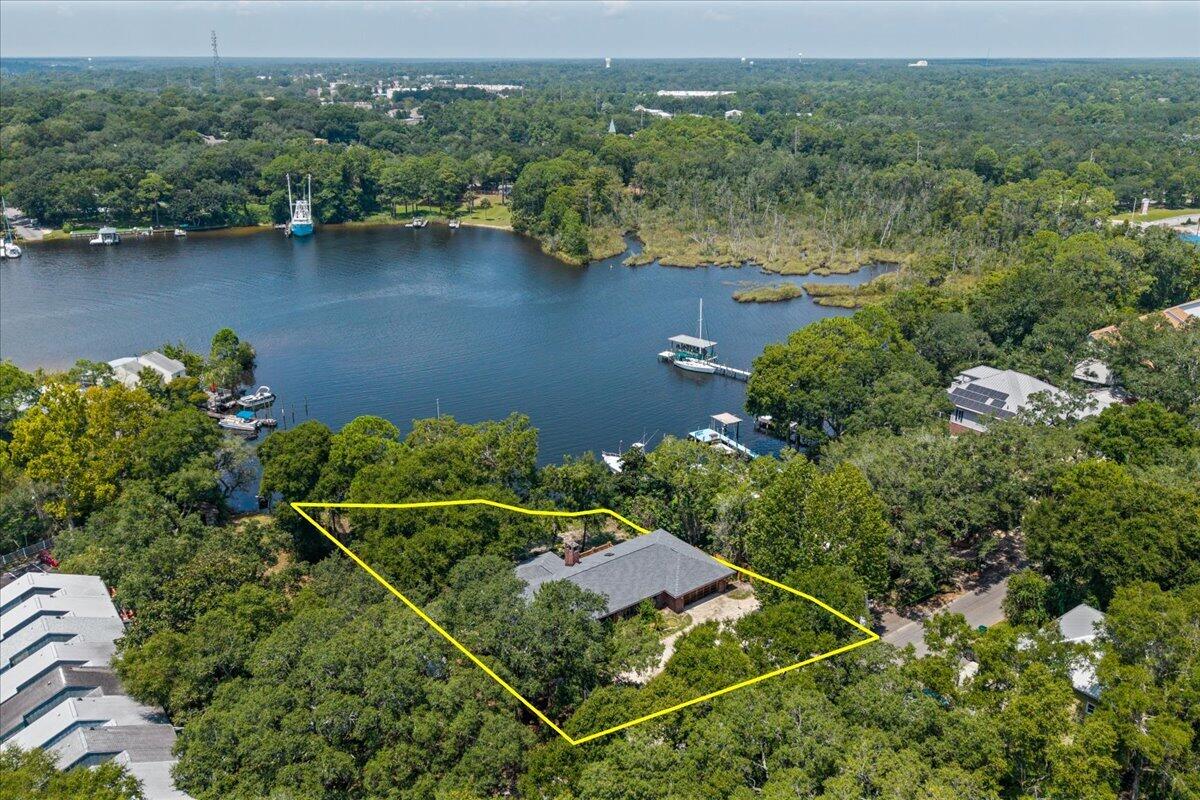 212 White Street Niceville FL 32578