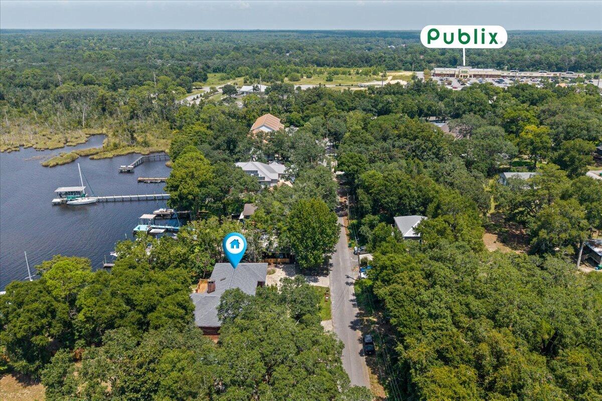 212 White Street Niceville FL 32578