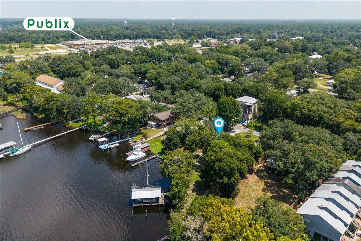 212 White Street Niceville FL 32578