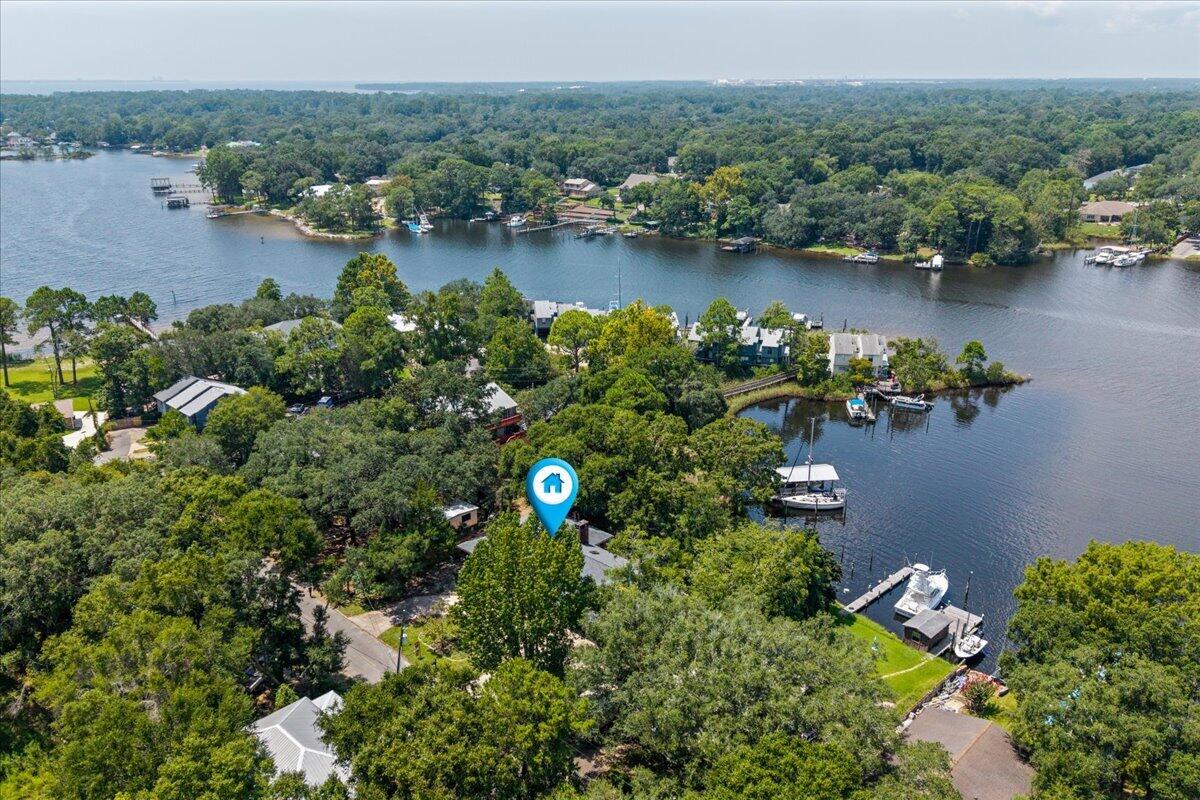 212 White Street Niceville FL 32578