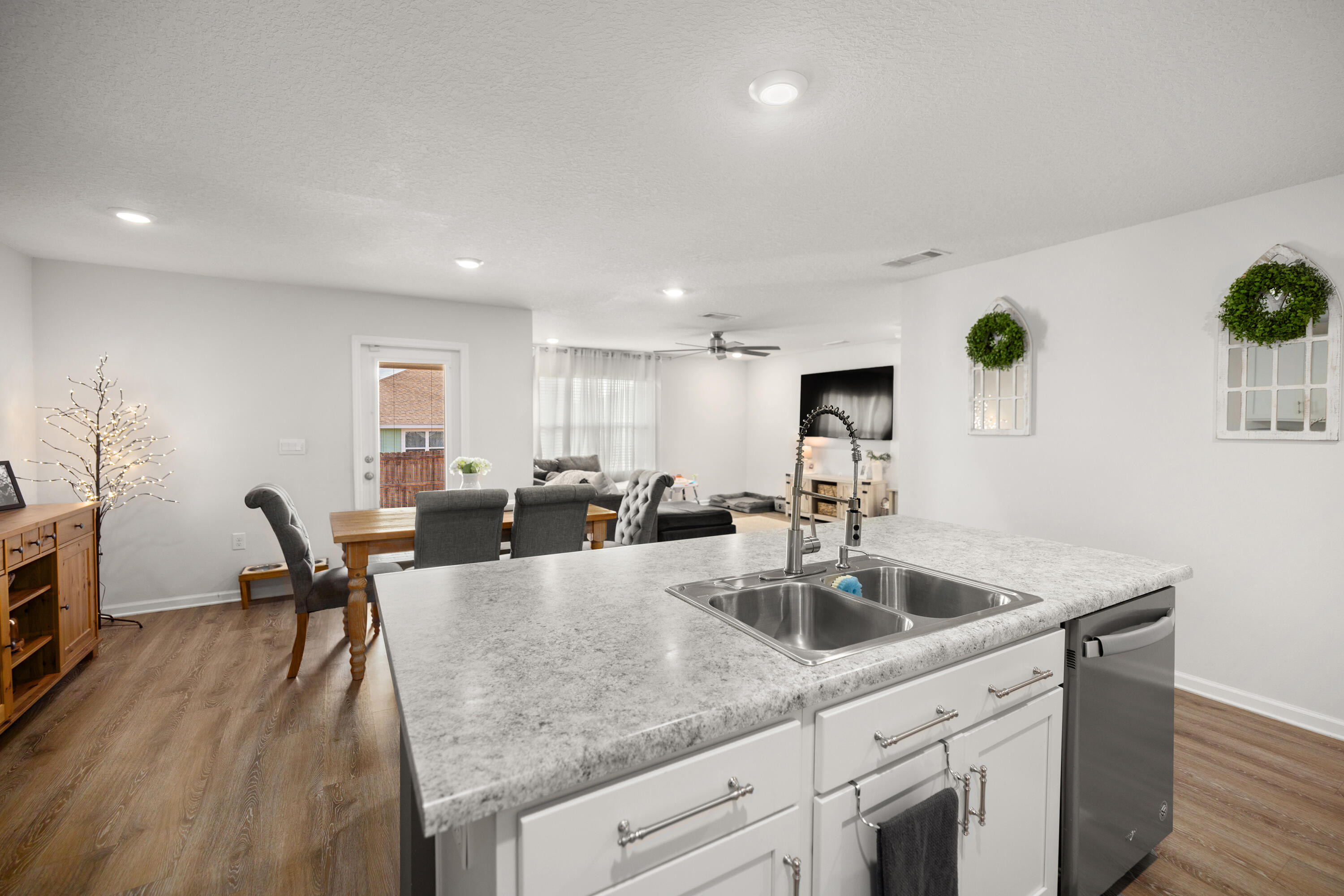 211 Laurel Hill Street Crestview FL 32539