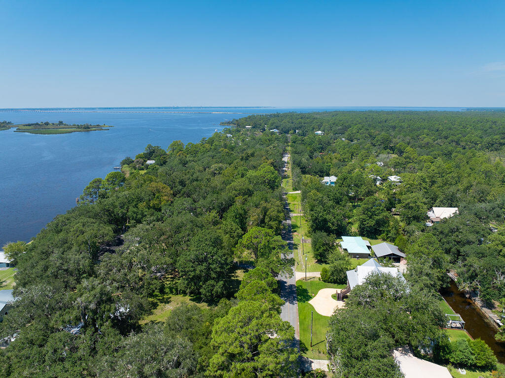 400 Pitts Bayshore Drive Freeport FL 32439