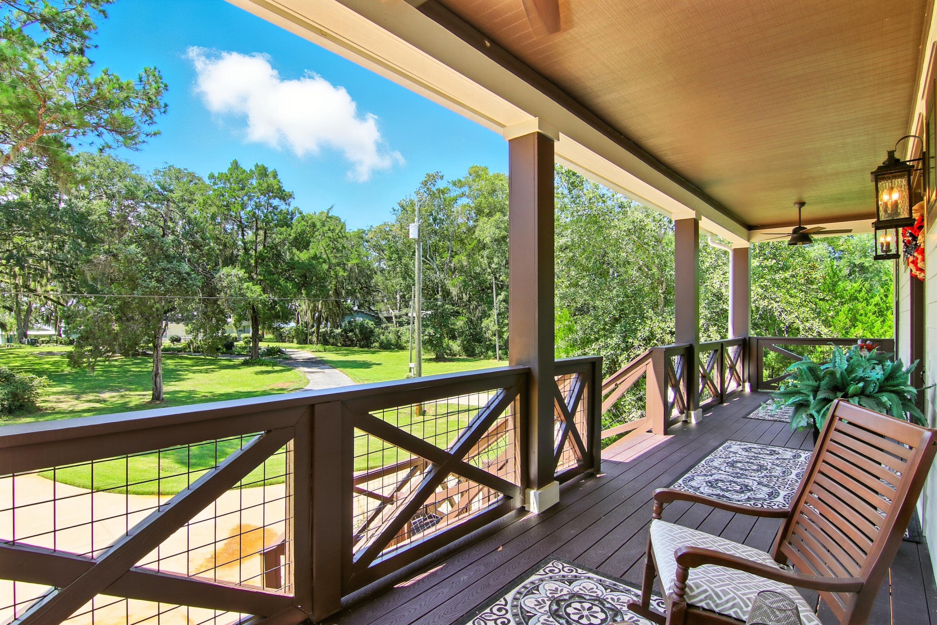 400 Pitts Bayshore Drive Freeport FL 32439