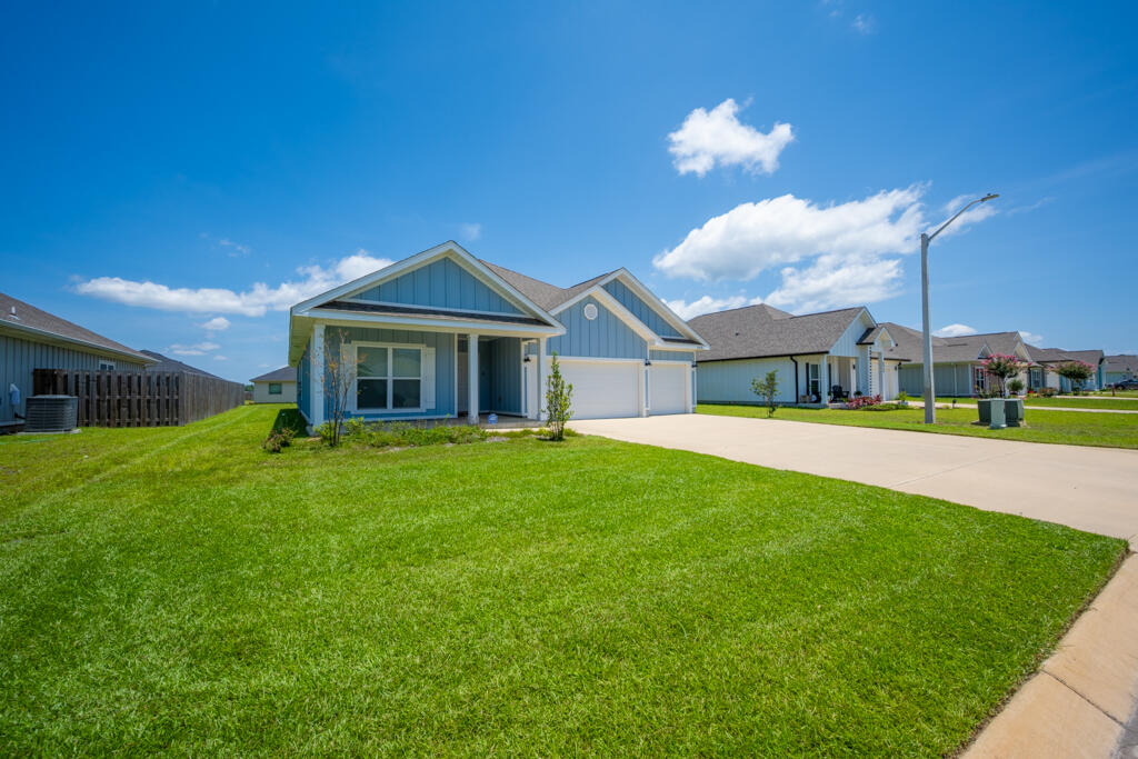 6430 Forest Bay Avenue Gulf Breeze FL 32563