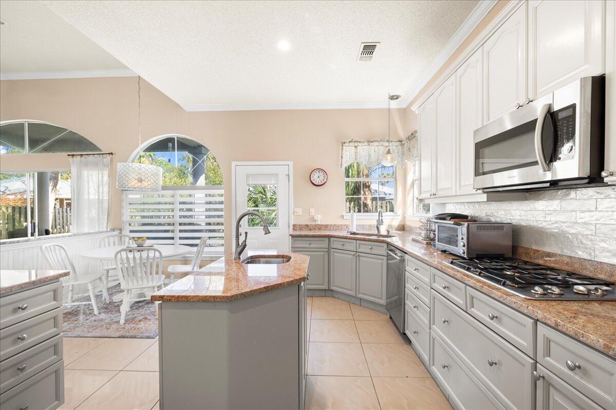 32 Heron Pointe Court Miramar Beach FL 32550