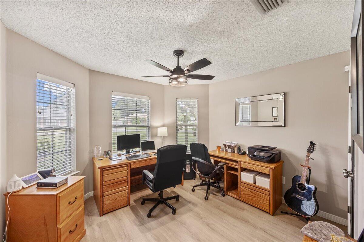 6613 Fairmont Street Navarre FL 32566