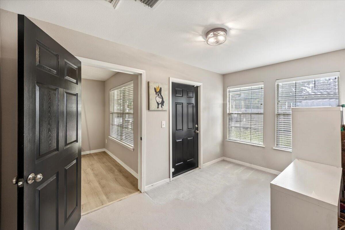 6613 Fairmont Street Navarre FL 32566
