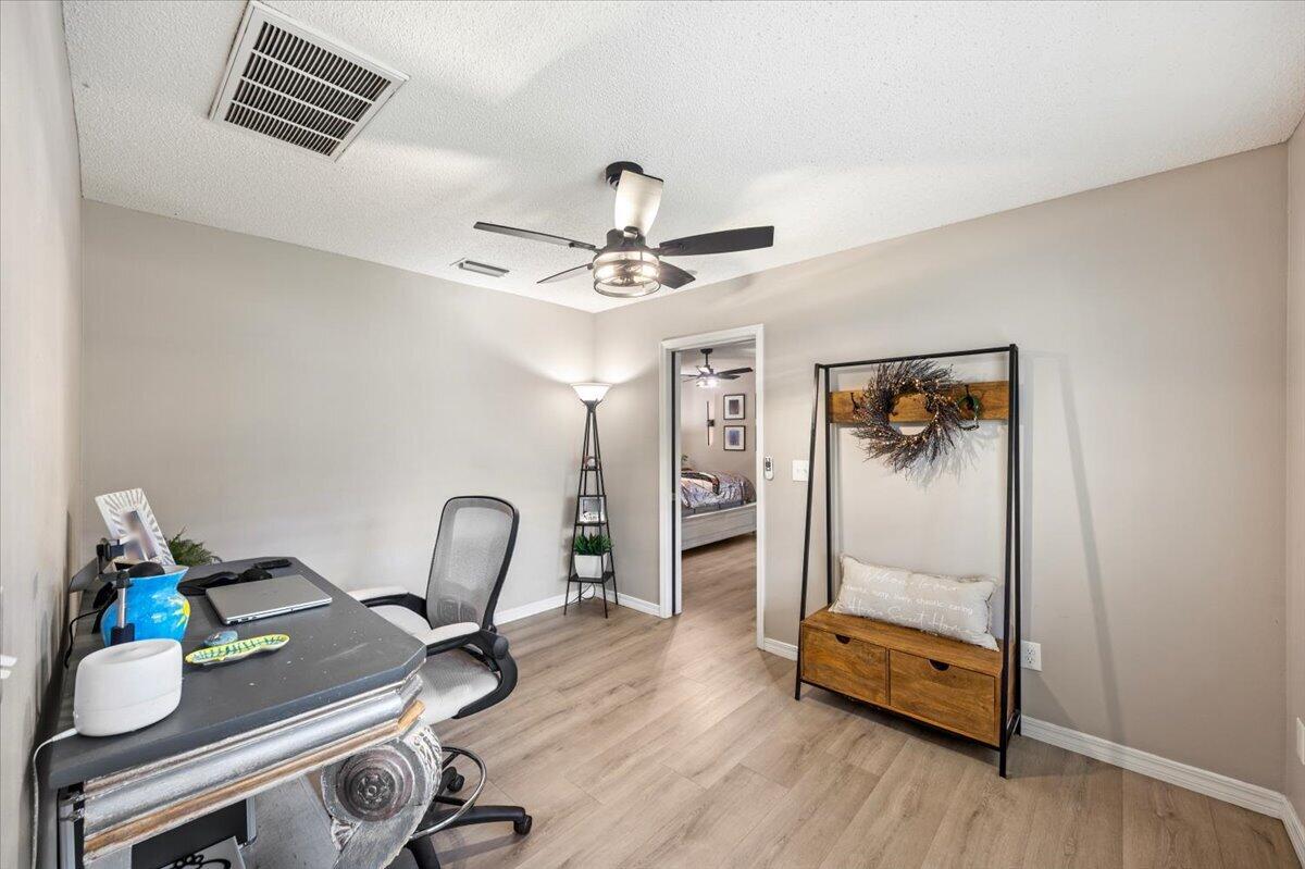 6613 Fairmont Street Navarre FL 32566