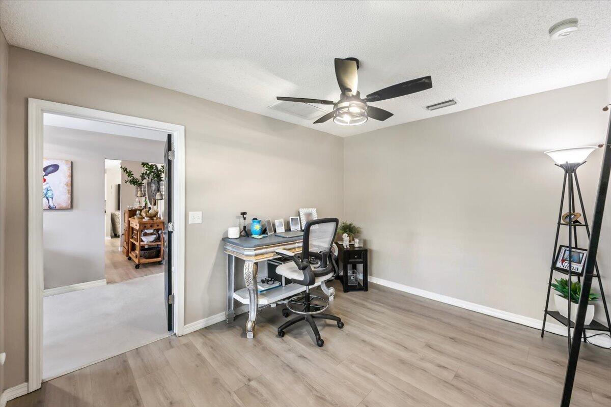 6613 Fairmont Street Navarre FL 32566